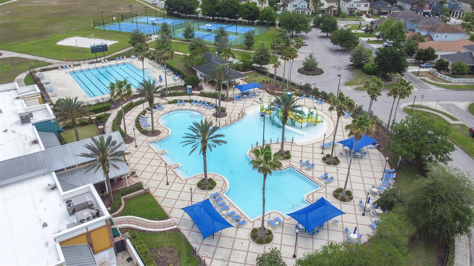 Listing photo id 65 for 21827 Billowy Jaunt Drive