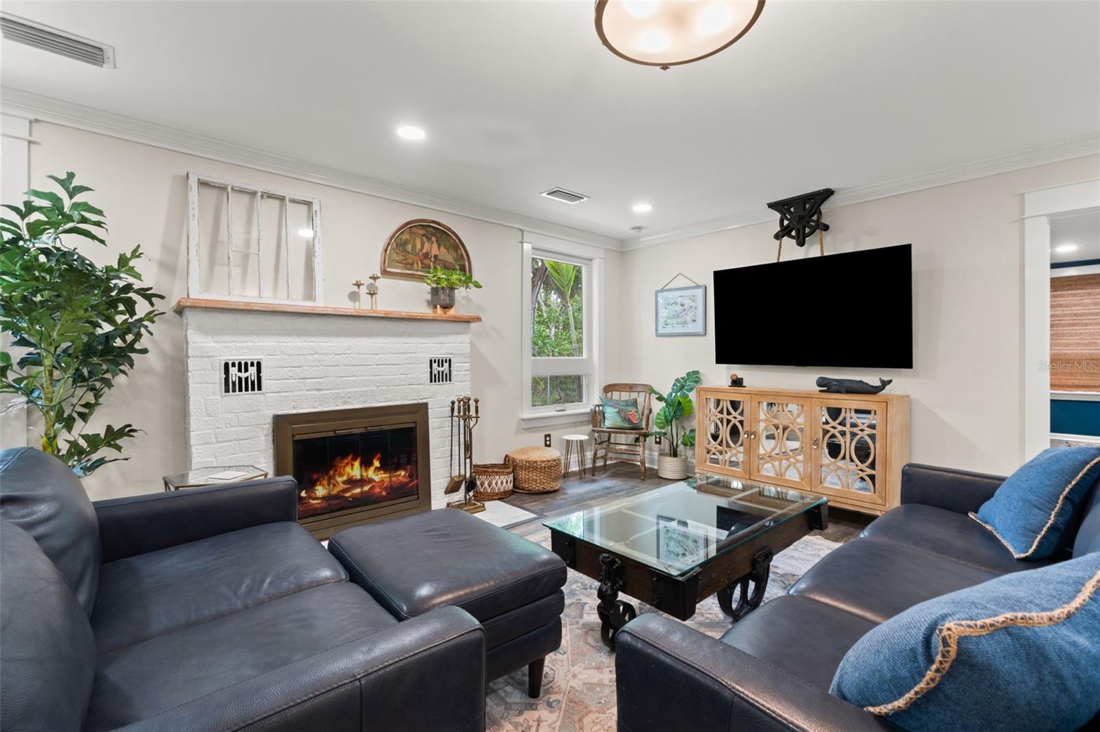 Image 16 of 93 For 6200 River Terrace