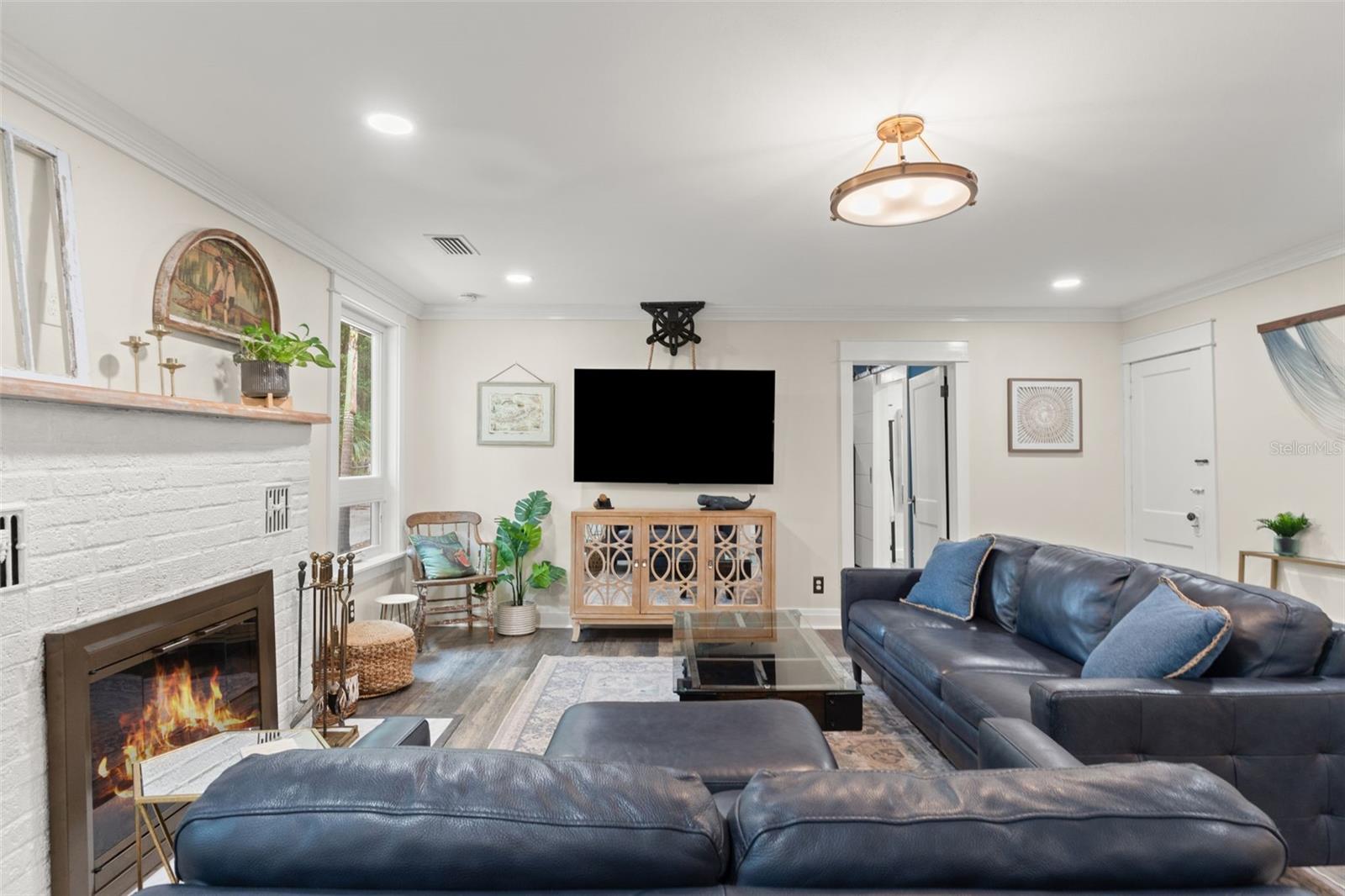 Image 22 of 93 For 6200 River Terrace