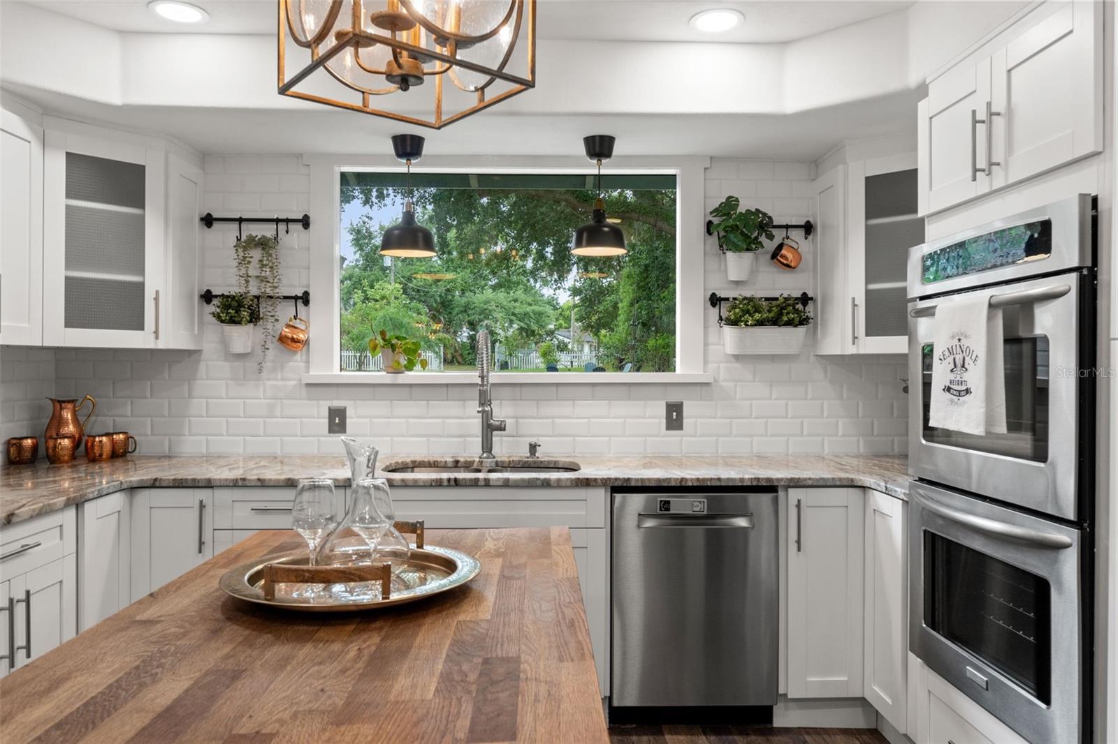 Image 28 of 93 For 6200 River Terrace