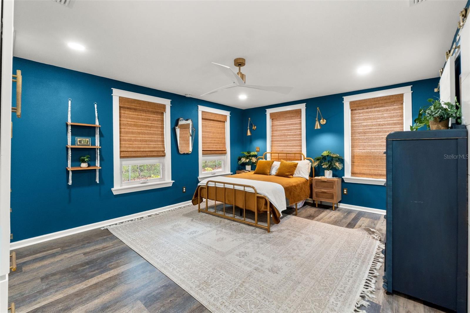 Image 37 of 93 For 6200 River Terrace