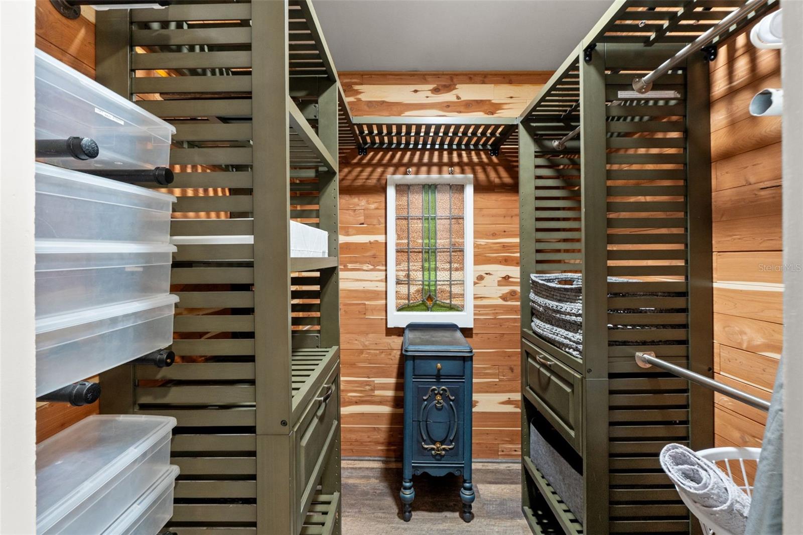 Image 44 of 93 For 6200 River Terrace