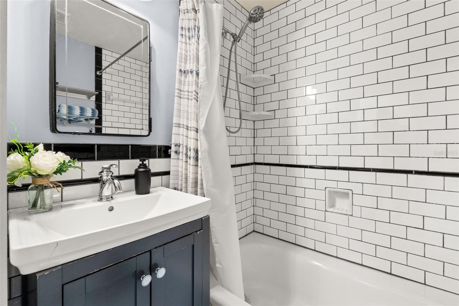 Image 46 of 93 For 6200 River Terrace