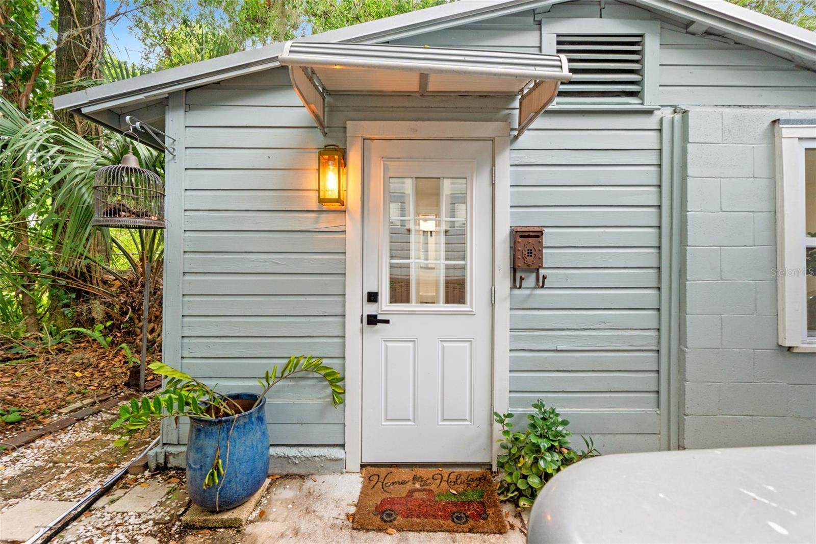 Image 54 of 93 For 6200 River Terrace