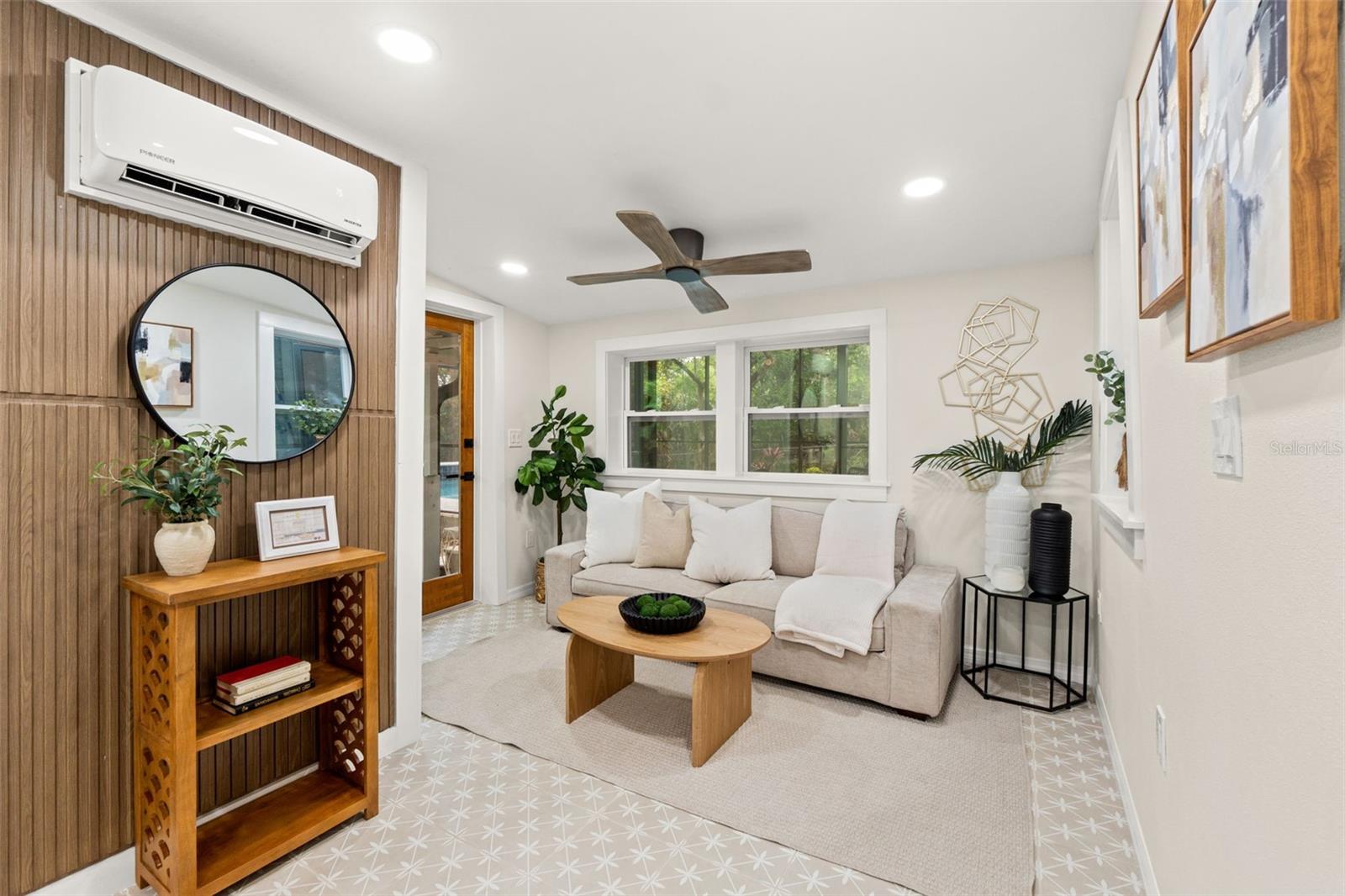 Image 55 of 93 For 6200 River Terrace