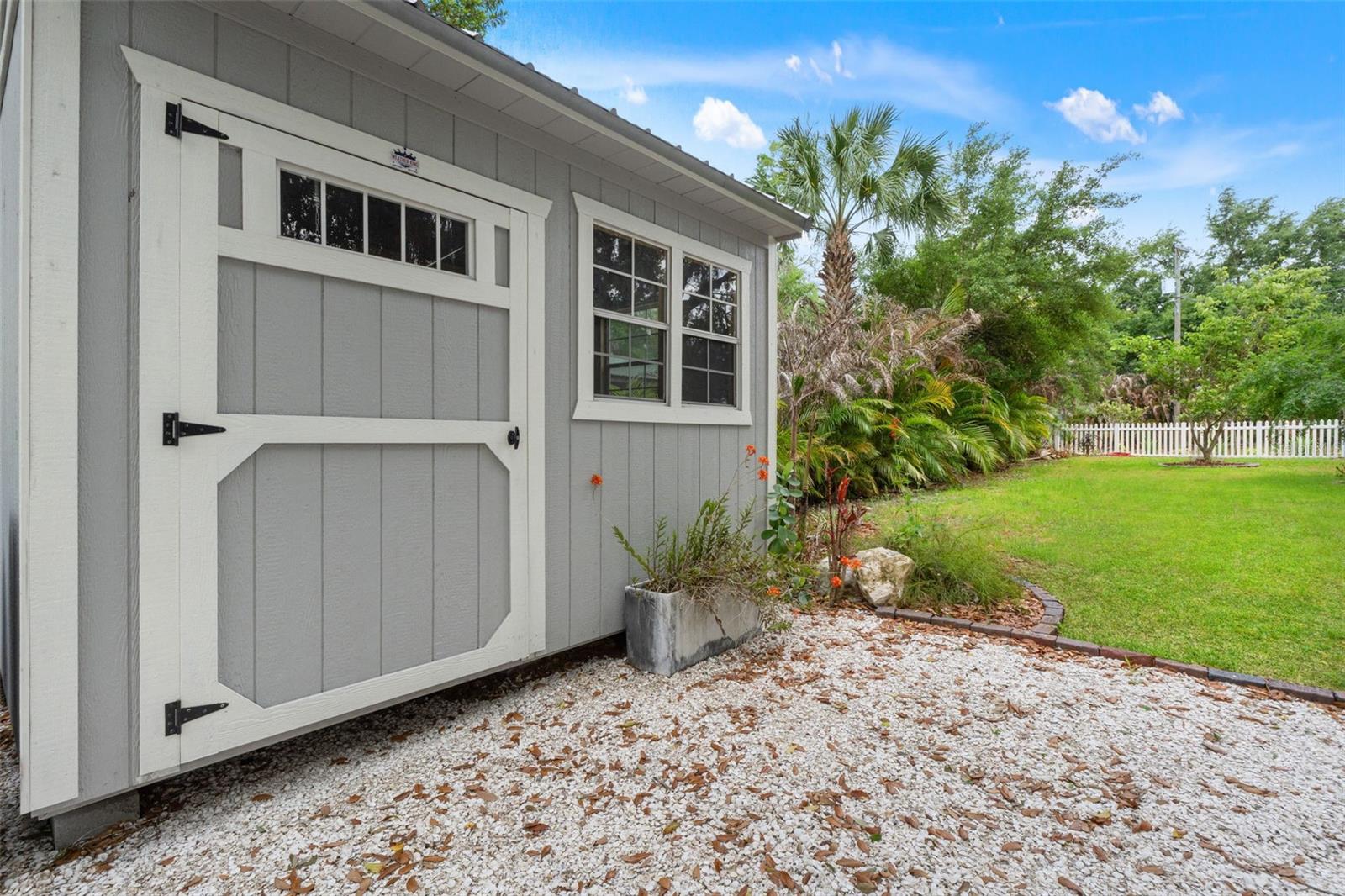 Image 75 of 93 For 6200 River Terrace