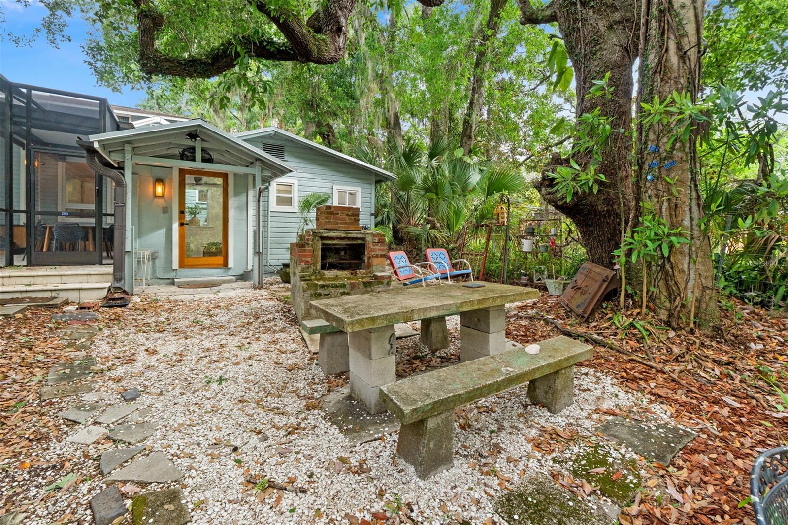 Image 78 of 93 For 6200 River Terrace