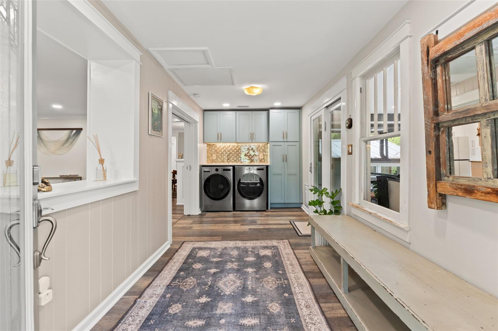 Image 8 of 93 For 6200 River Terrace