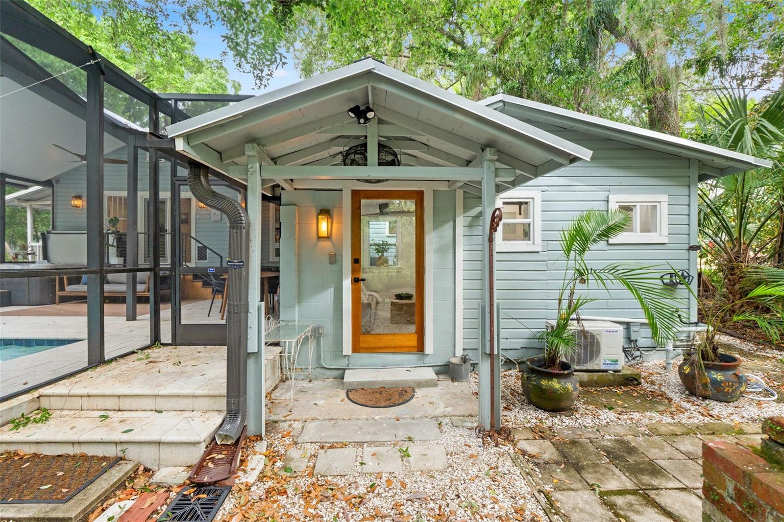 Image 84 of 93 For 6200 River Terrace