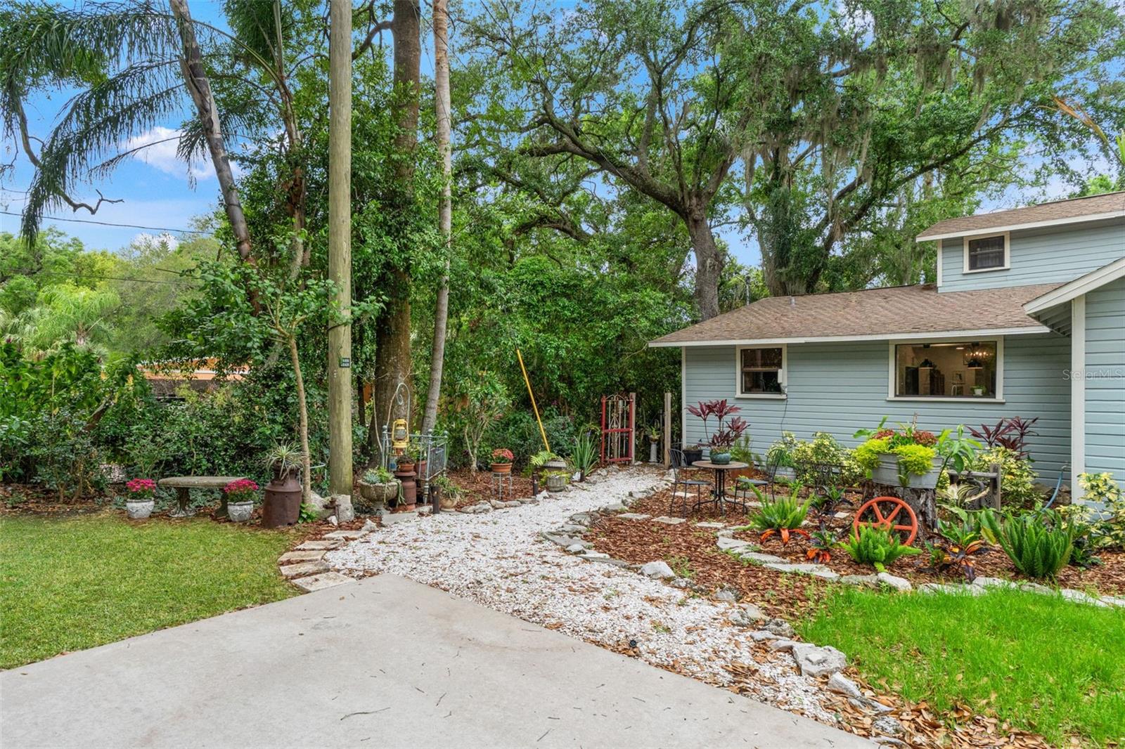 Image 90 of 93 For 6200 River Terrace