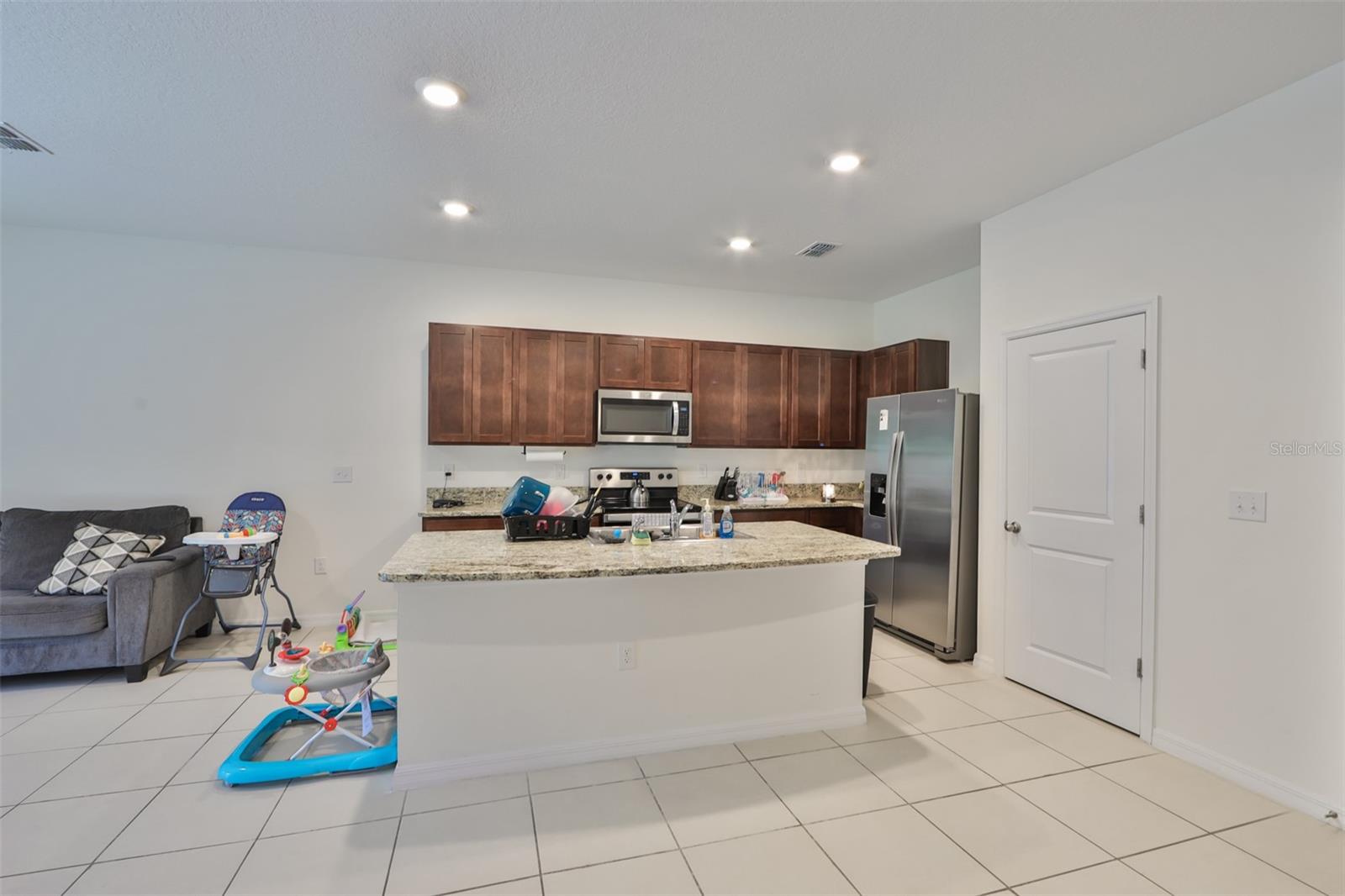 Image 10 of 33 For 3225 Pleasant Willow Court