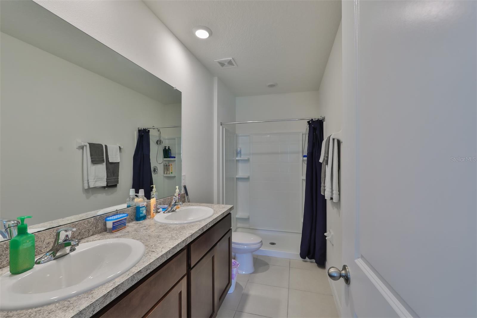 Image 17 of 33 For 3225 Pleasant Willow Court