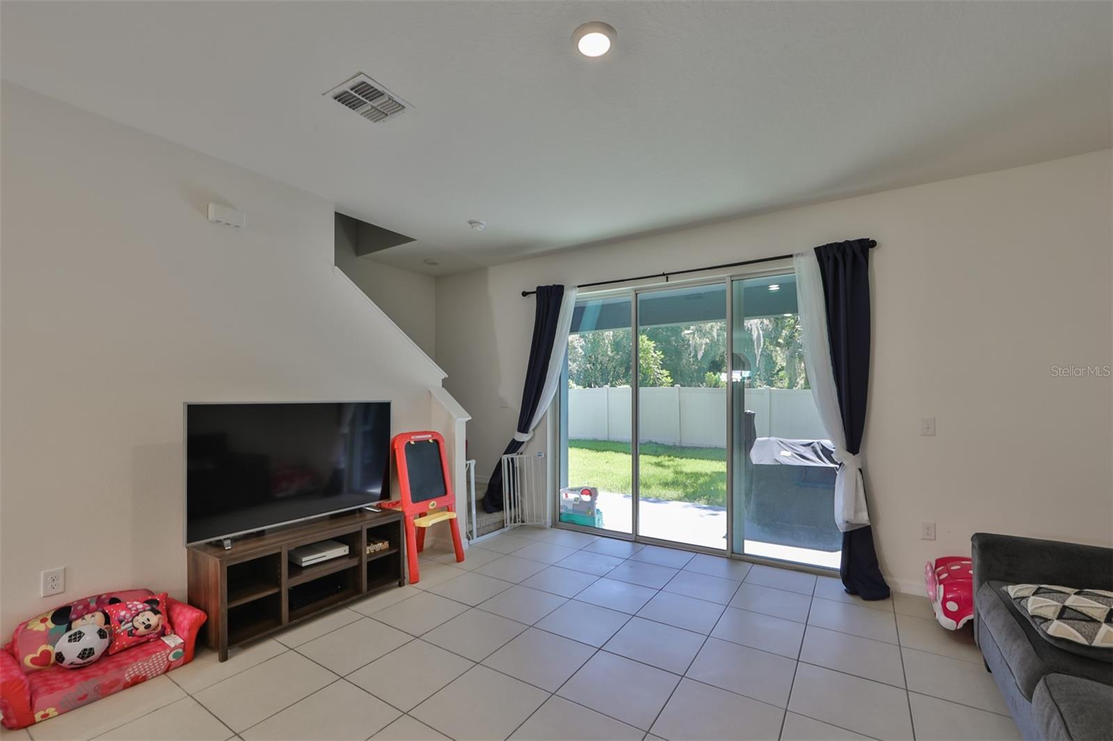 Image 5 of 33 For 3225 Pleasant Willow Court