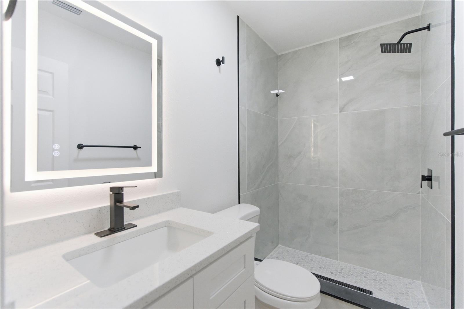 Listing photo id 24 for 10945 Boulevard