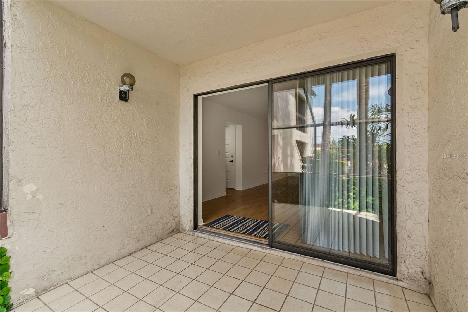 Image 26 of 33 For 2971 Estancia Boulevard 313