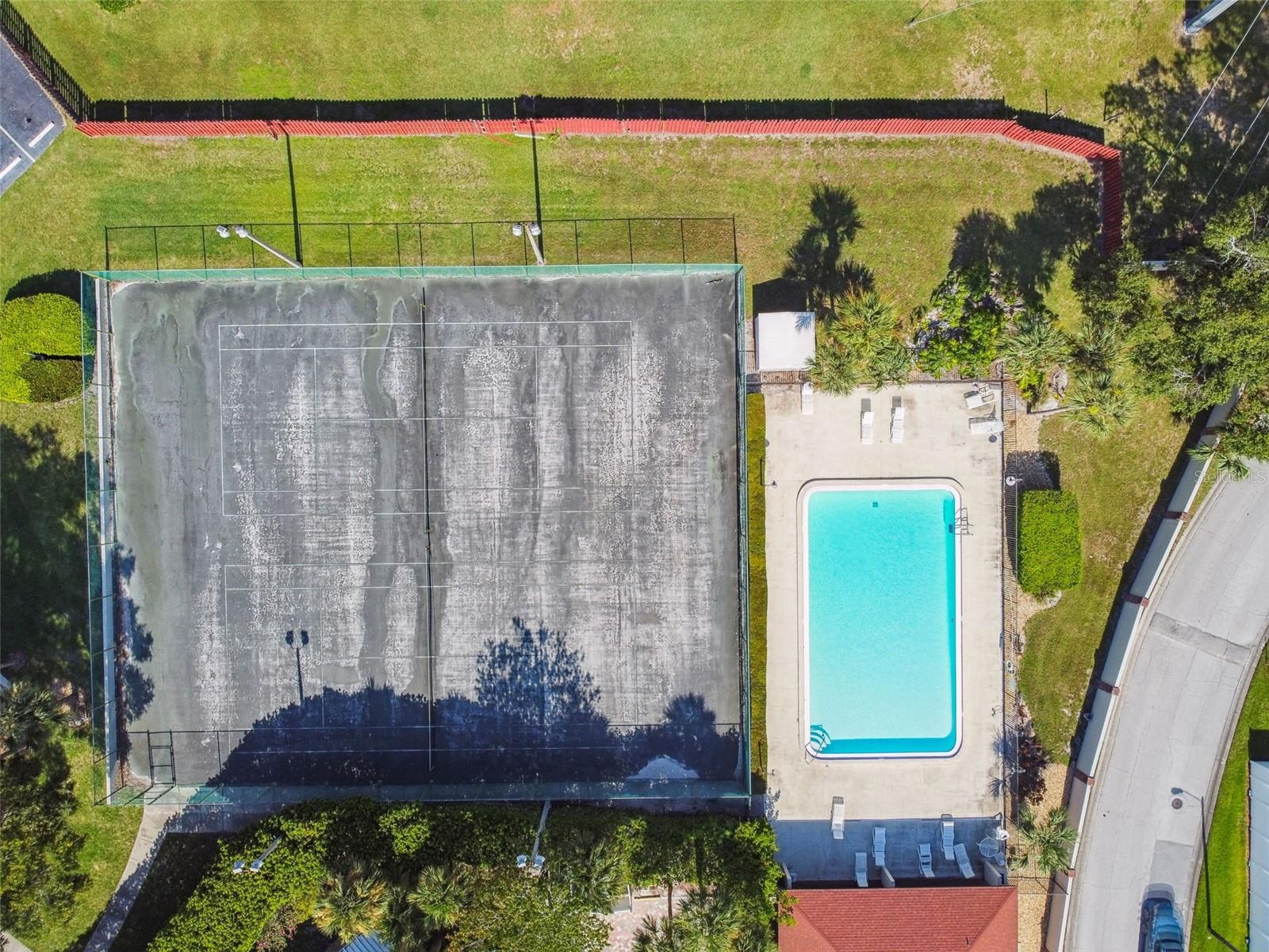 Image 31 of 33 For 2971 Estancia Boulevard 313