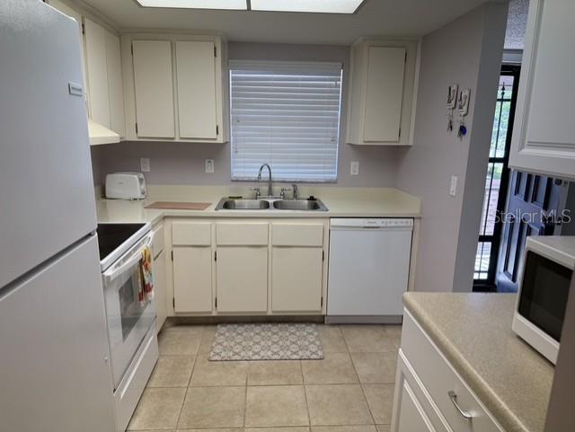 Image 10 of 22 For 1100 East Bay Drive 89