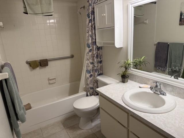 Image 20 of 22 For 1100 East Bay Drive 89