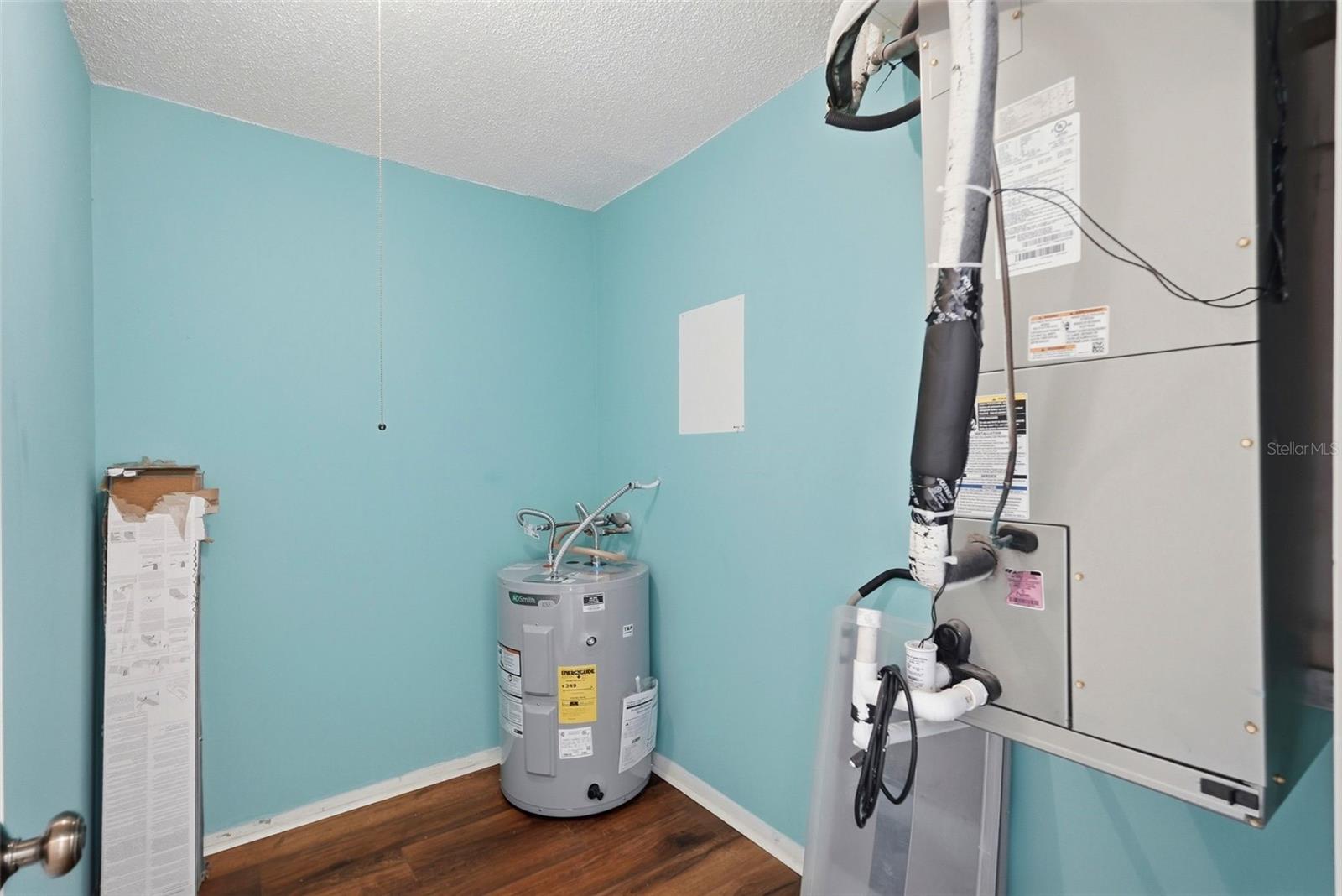 Image 19 of 27 For 350 79th Avenue N 122