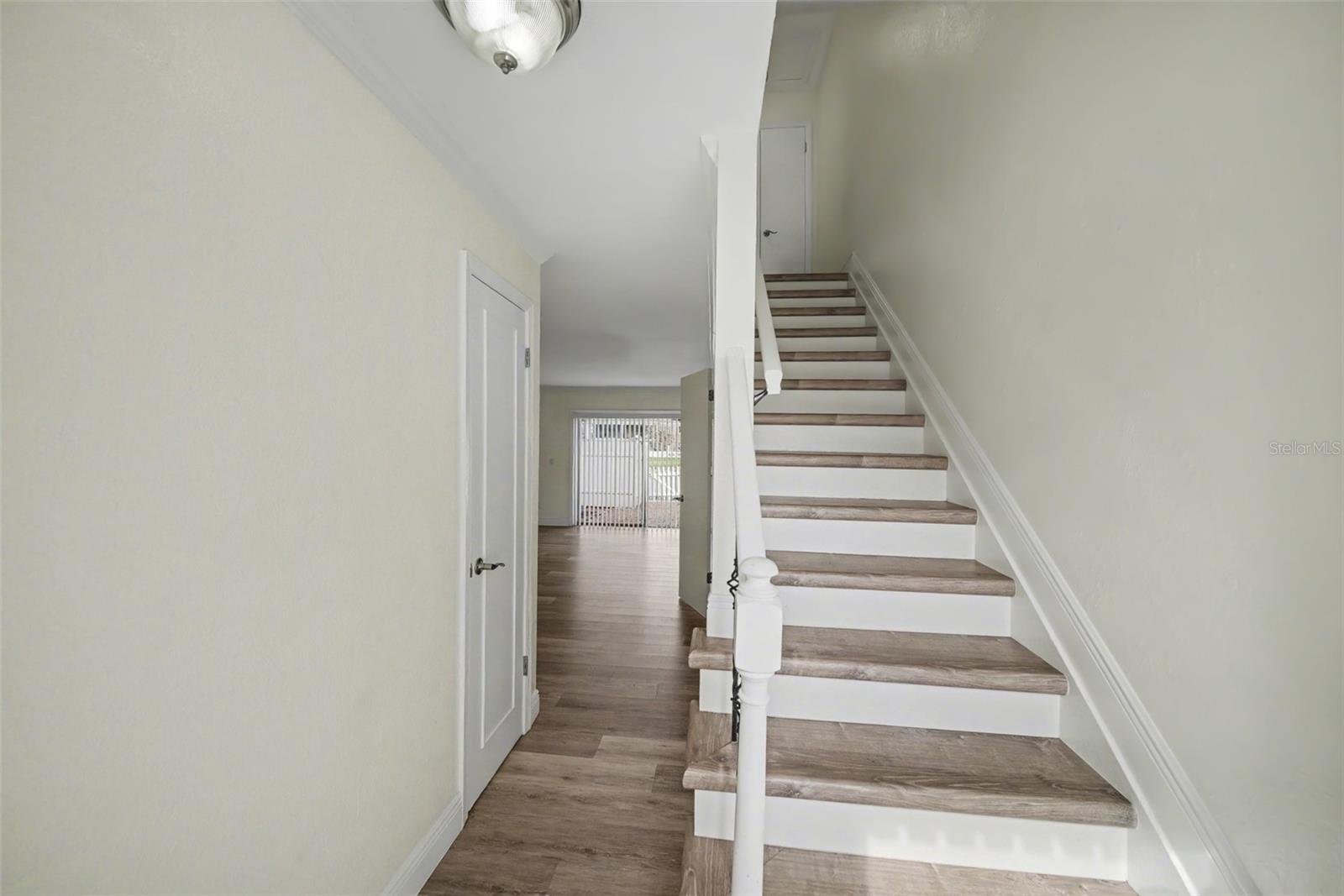 Image 14 of 32 For 13708 Orange Sunset Drive