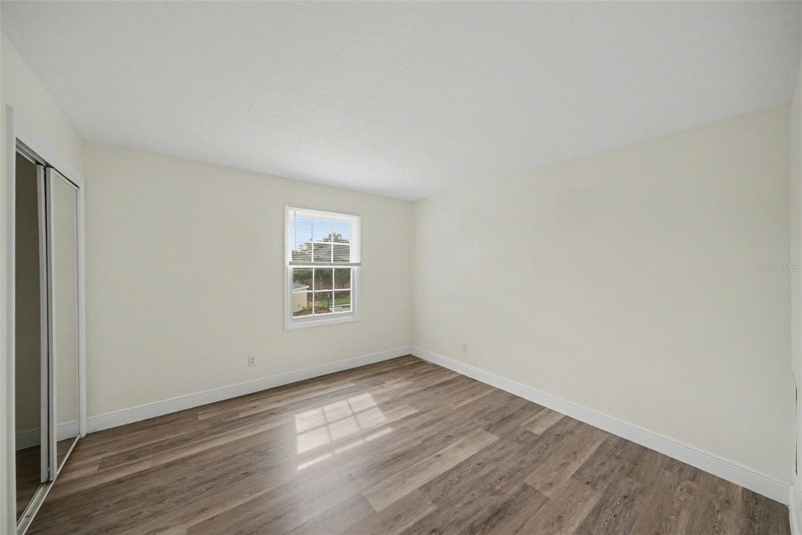 Image 17 of 32 For 13708 Orange Sunset Drive