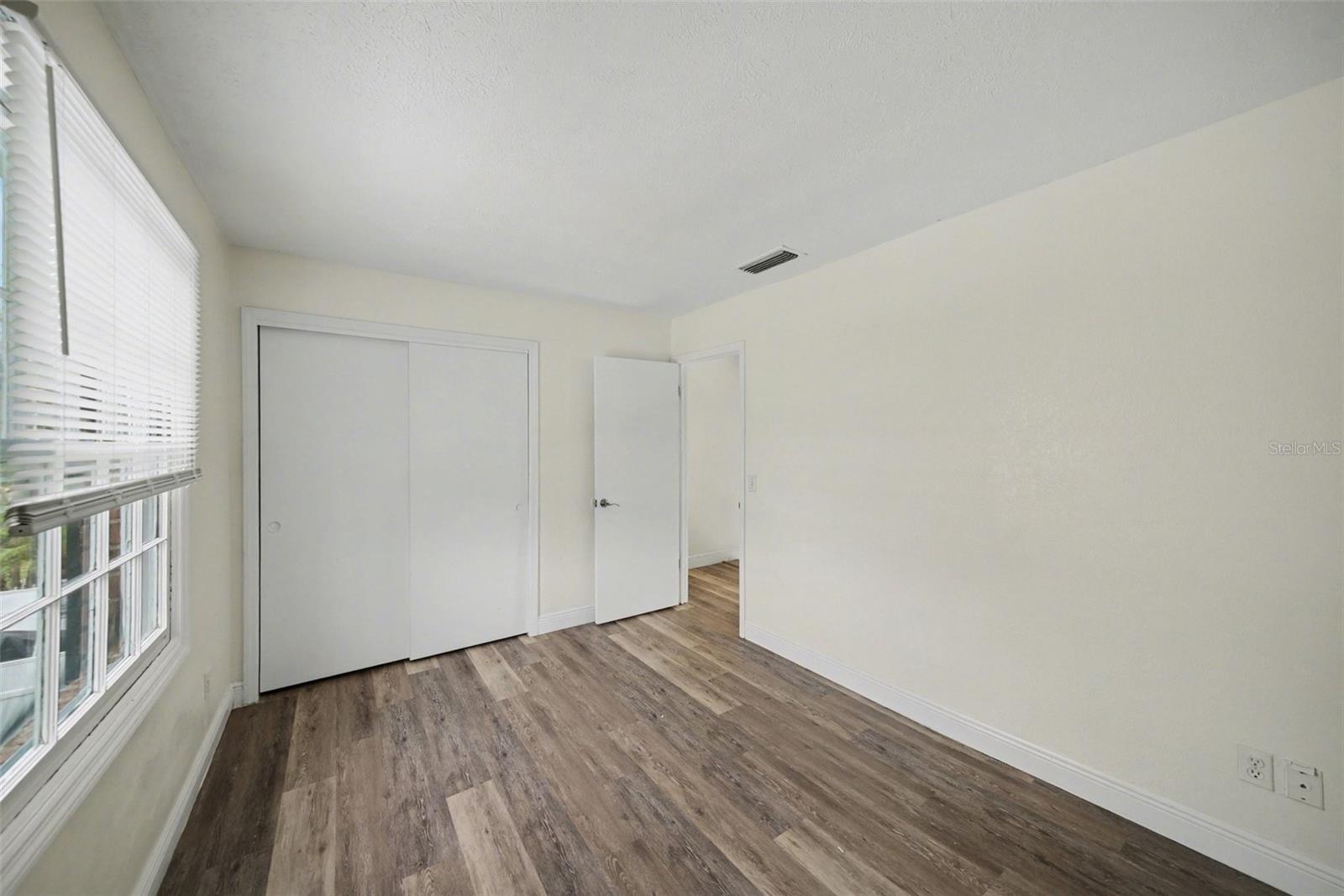 Image 18 of 32 For 13708 Orange Sunset Drive