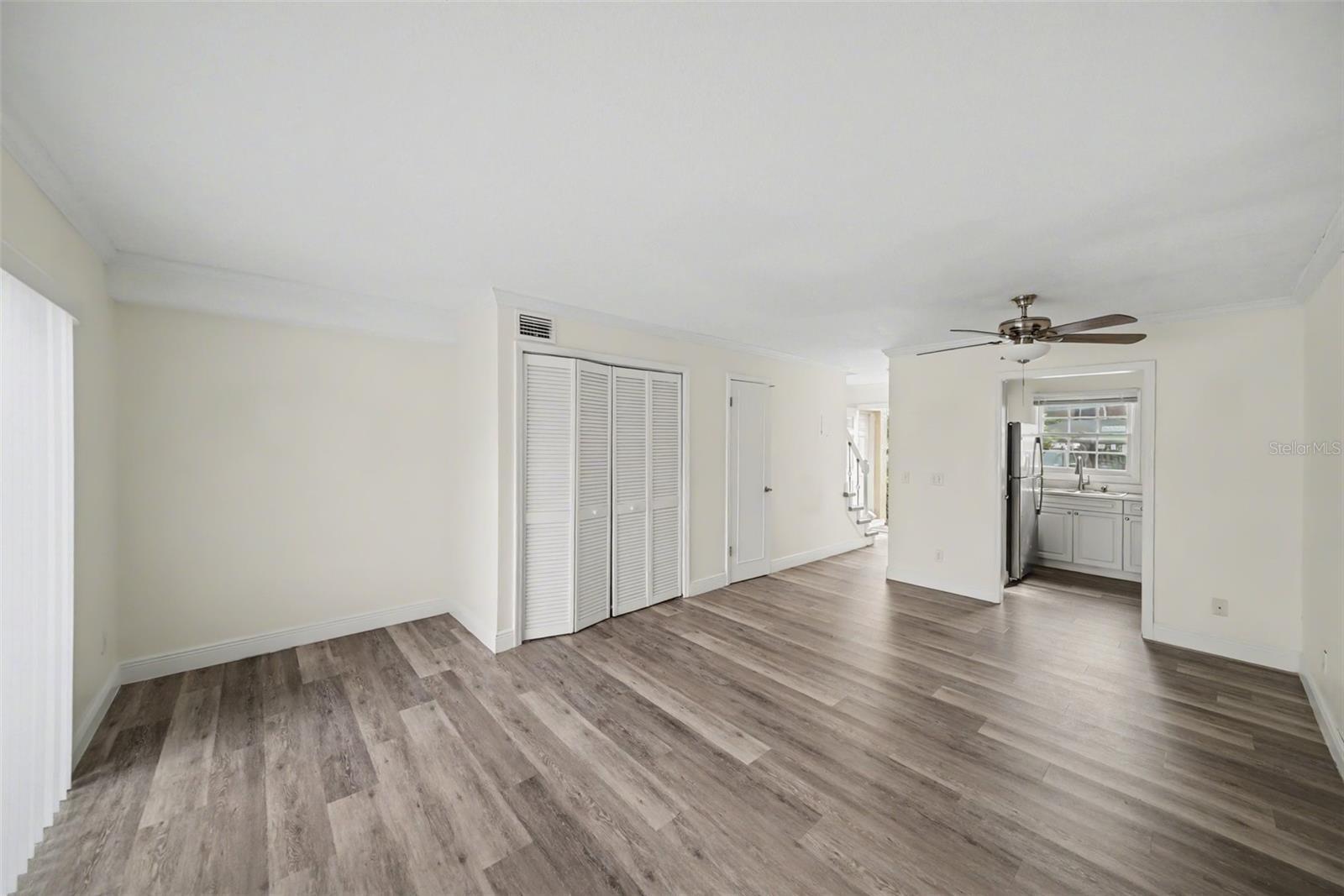 Image 21 of 32 For 13708 Orange Sunset Drive