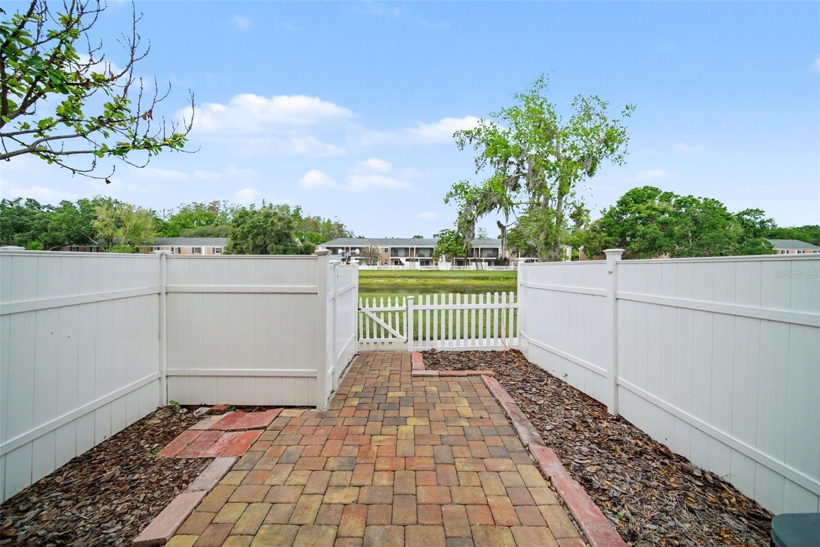 Image 27 of 32 For 13708 Orange Sunset Drive