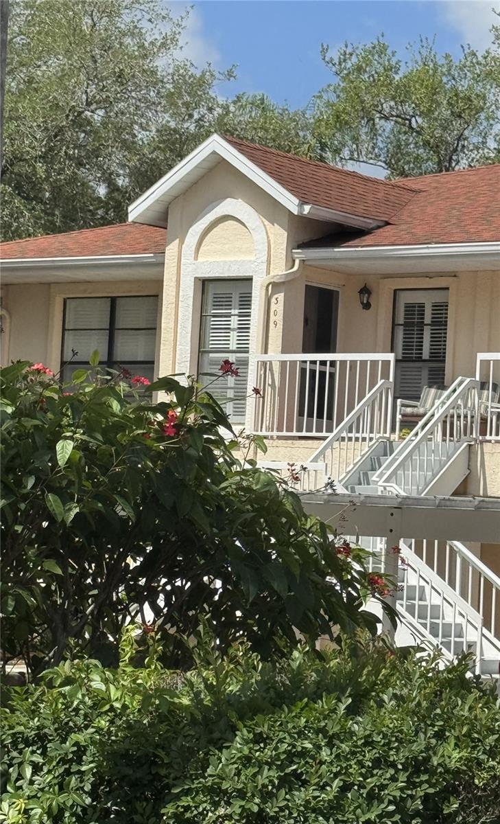 Listing Details for 309 Knottwood Court 309, SUN CITY CENTER, FL 33573