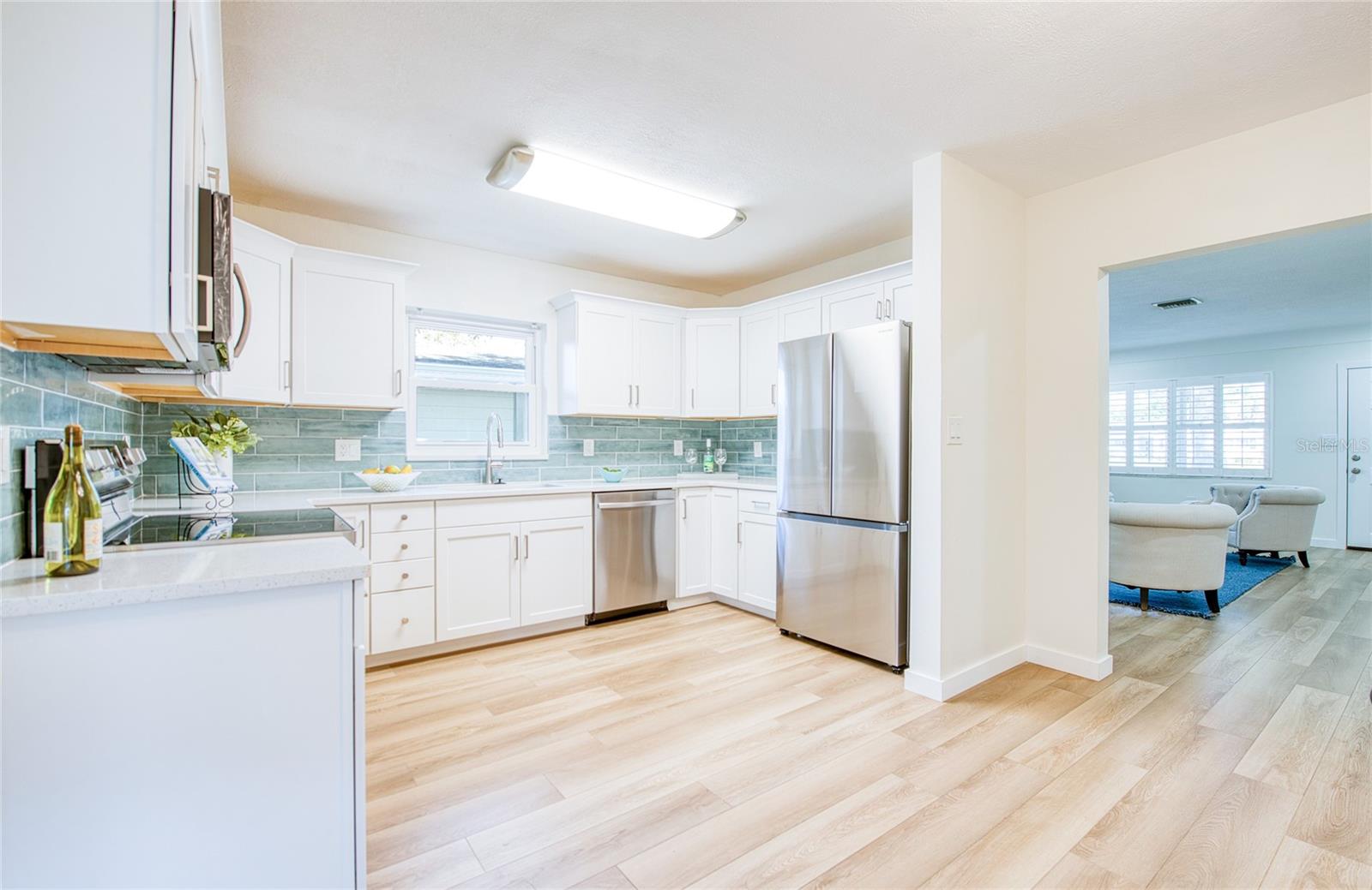 Image 13 of 63 For 662 Villagrande Avenue S