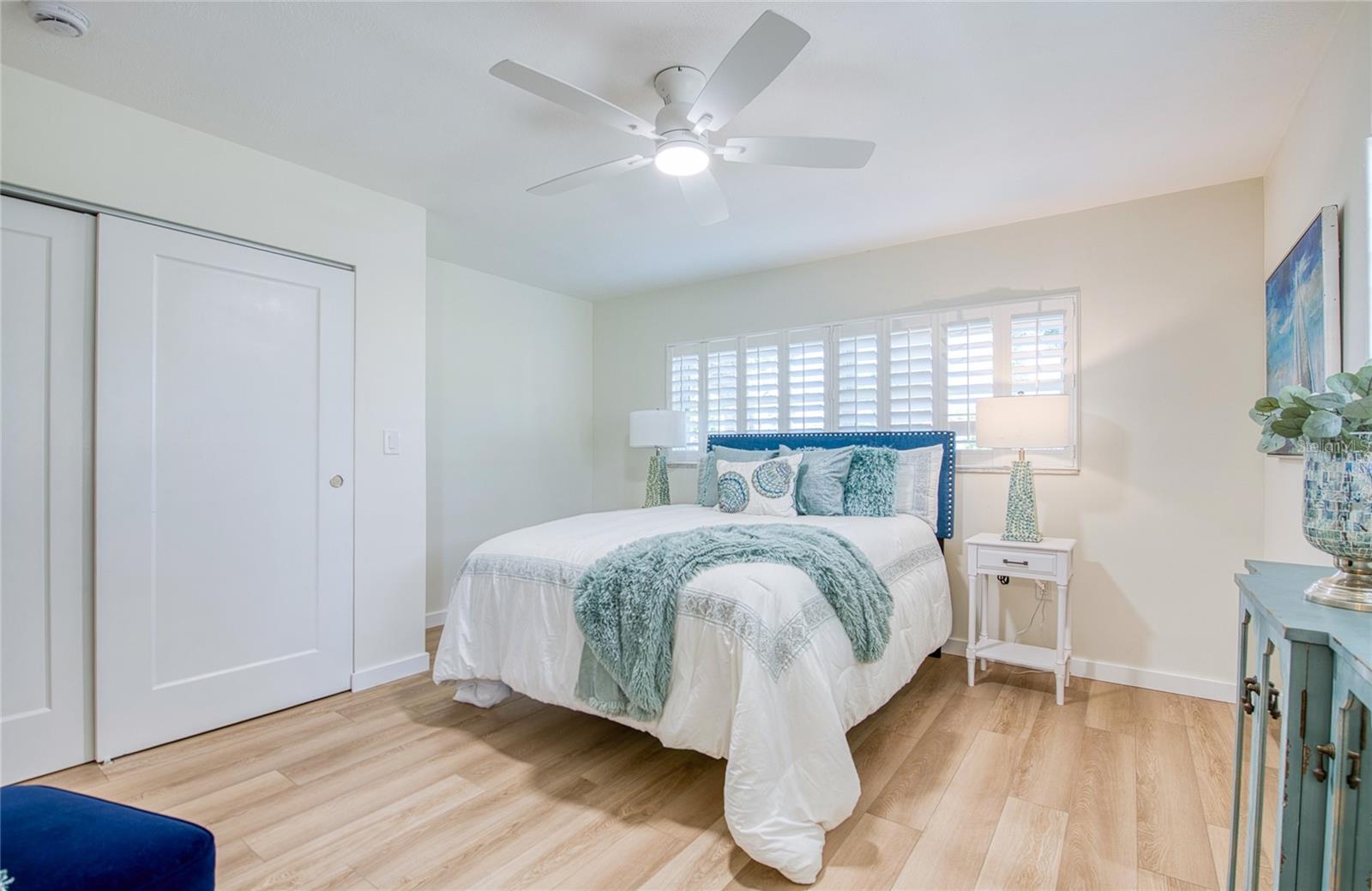 Image 32 of 63 For 662 Villagrande Avenue S