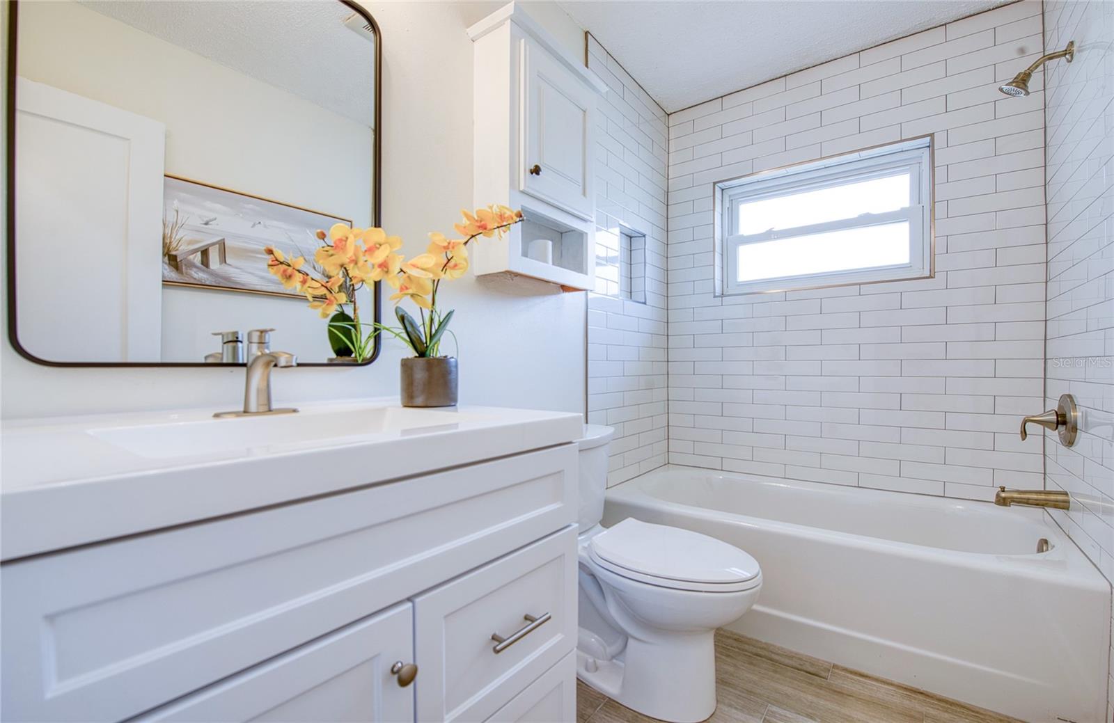 Image 35 of 63 For 662 Villagrande Avenue S