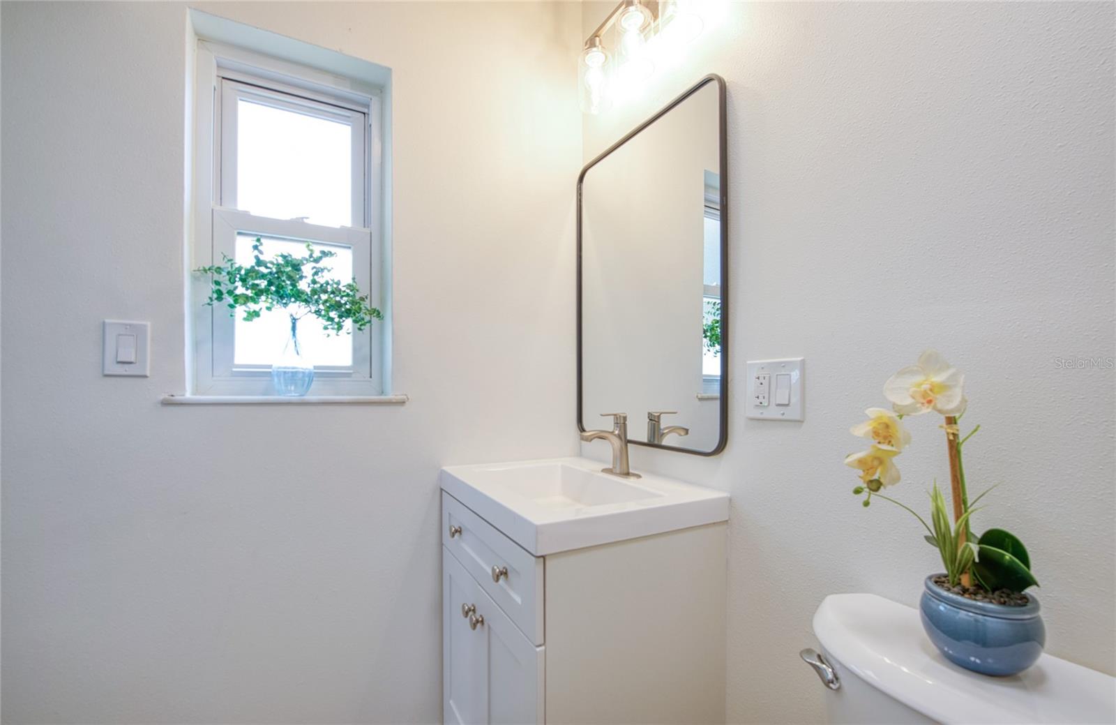 Image 36 of 63 For 662 Villagrande Avenue S