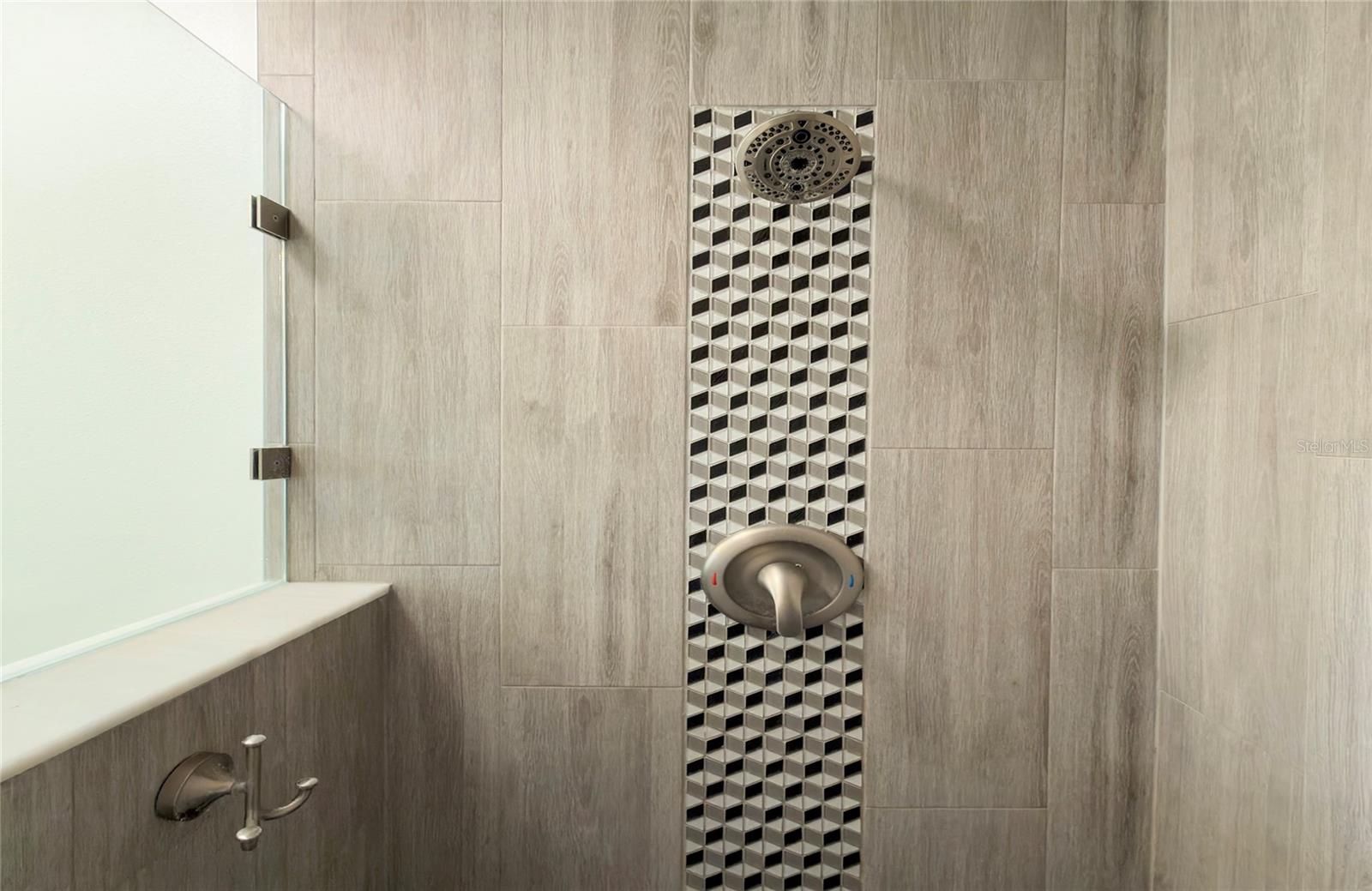 Image 41 of 63 For 662 Villagrande Avenue S