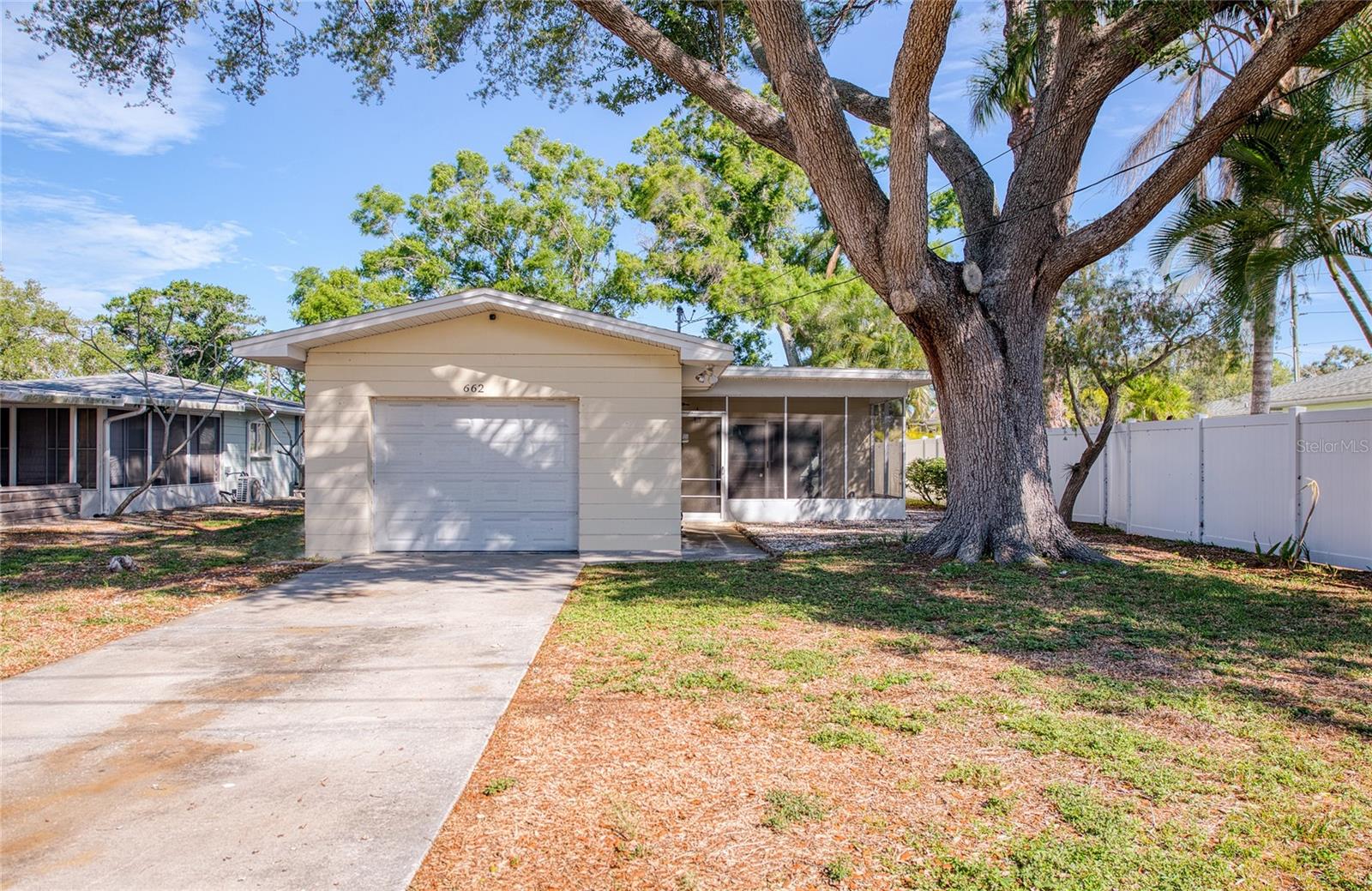 Image 46 of 63 For 662 Villagrande Avenue S