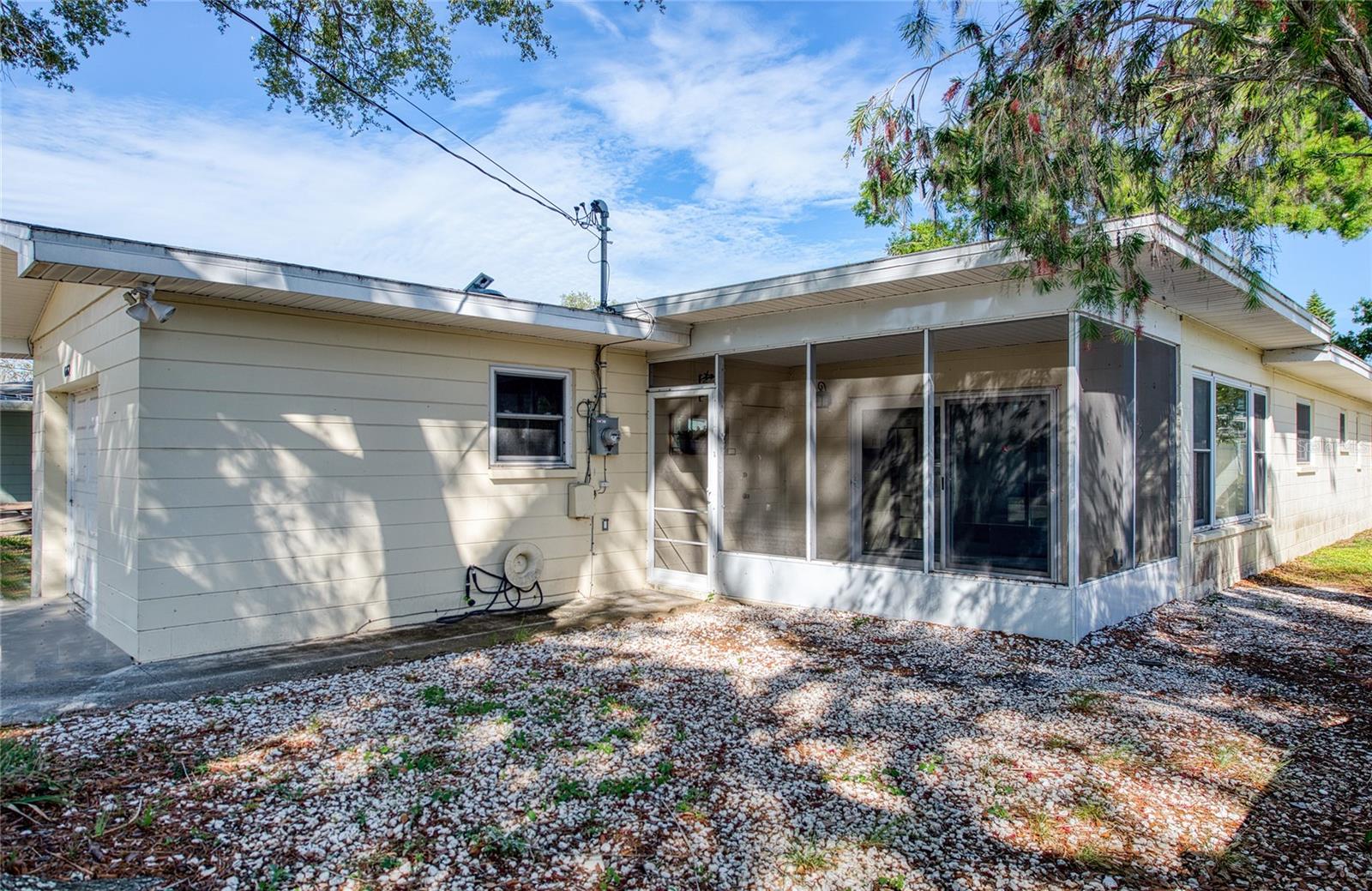 Image 49 of 63 For 662 Villagrande Avenue S