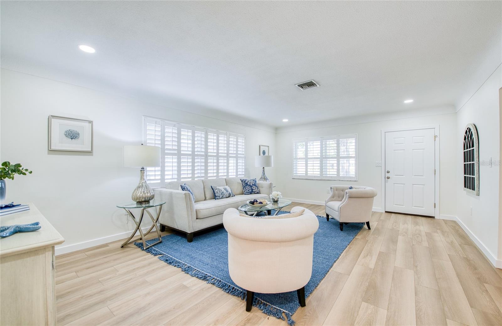 Image 6 of 63 For 662 Villagrande Avenue S