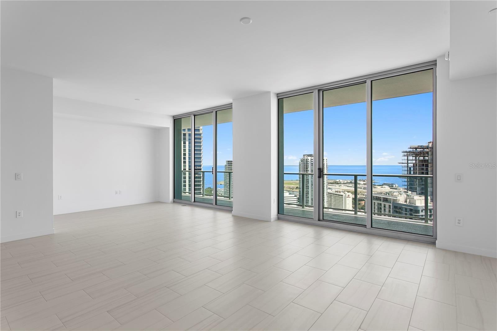 Listing photo id 11 for 400 Central Avenue 3005