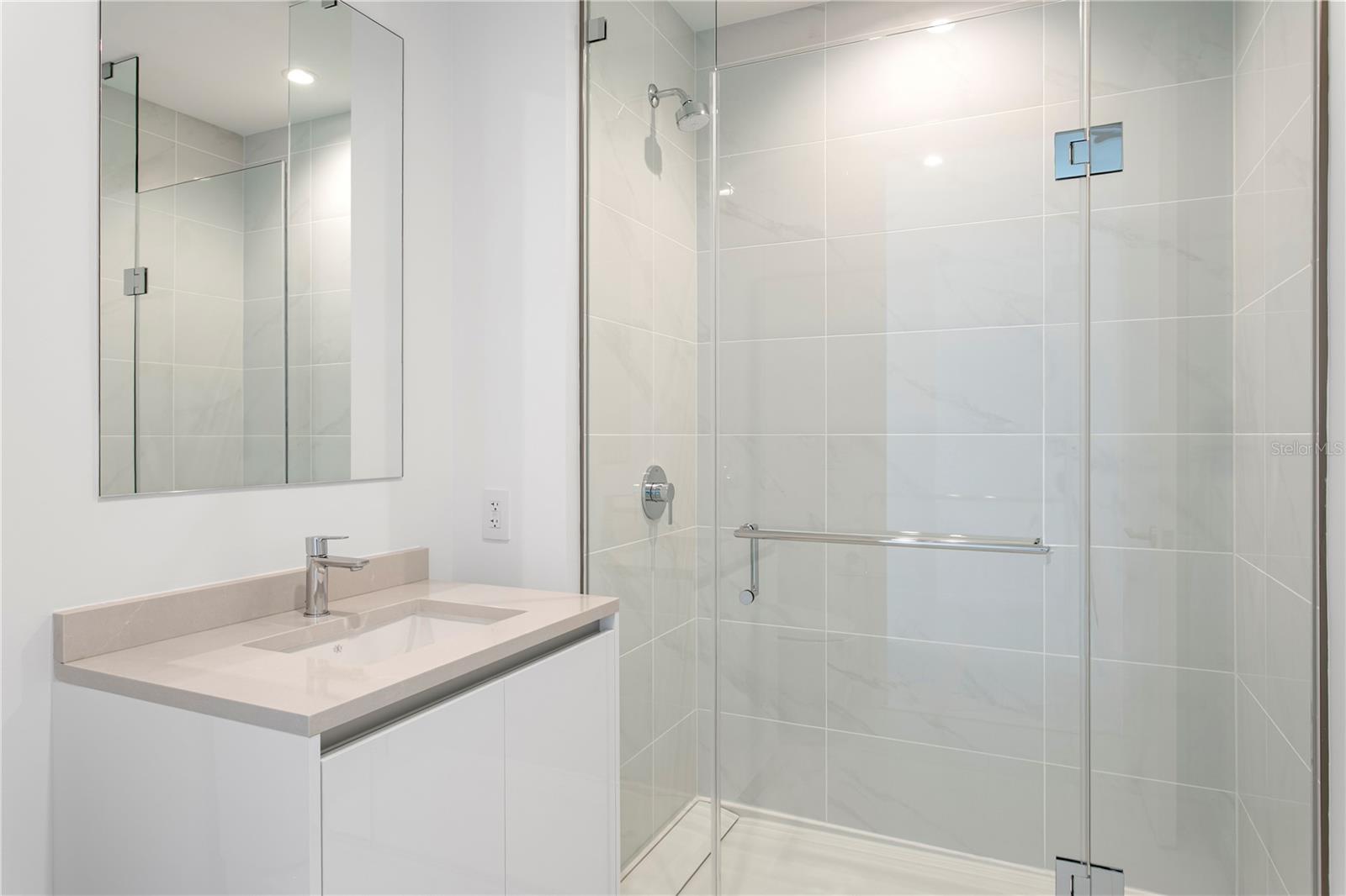 Listing photo id 21 for 400 Central Avenue 3005