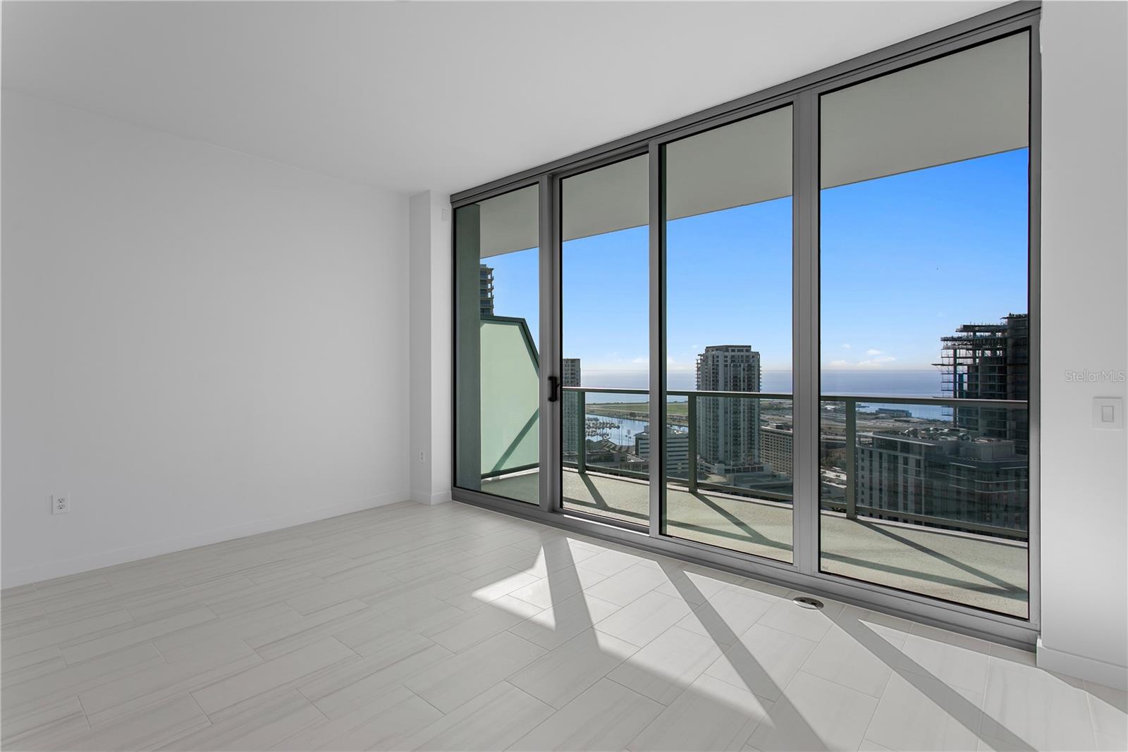 Listing photo id 23 for 400 Central Avenue 3005