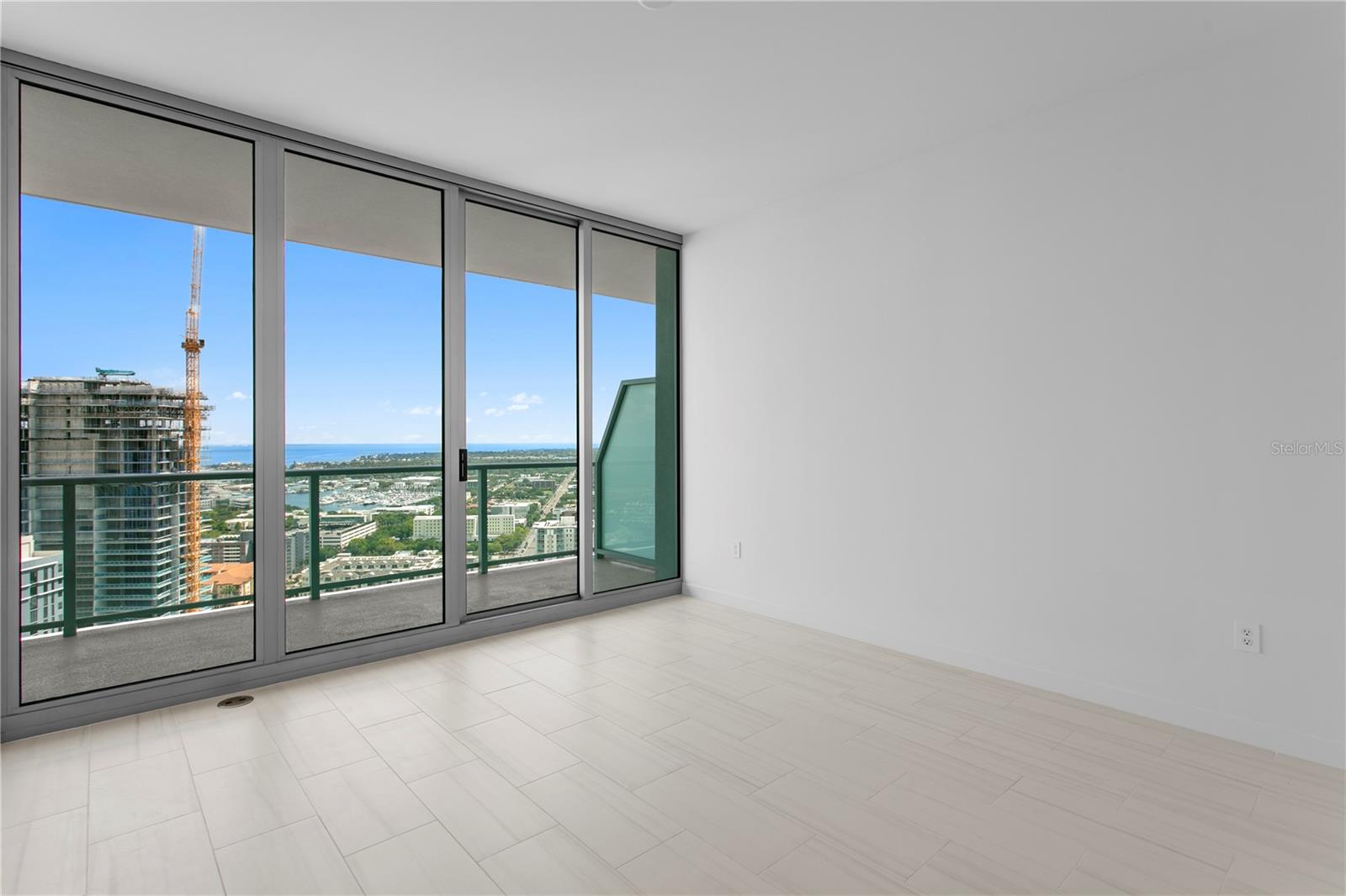 Listing photo id 25 for 400 Central Avenue 3005