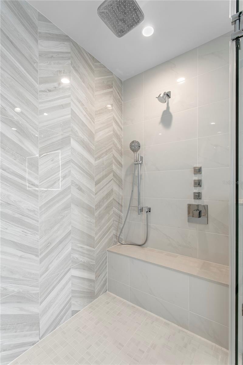 Listing photo id 29 for 400 Central Avenue 3005