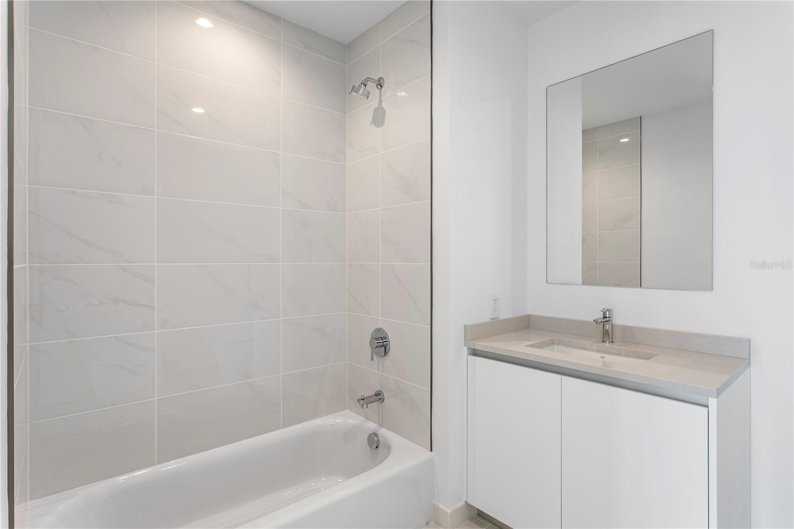 Listing photo id 34 for 400 Central Avenue 3005