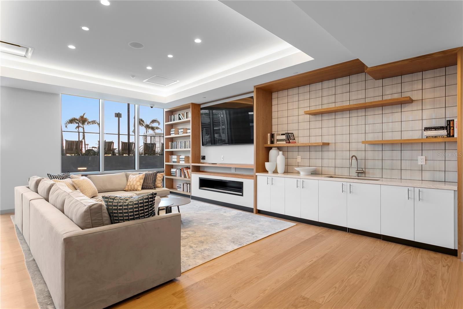 Listing photo id 39 for 400 Central Avenue 3005