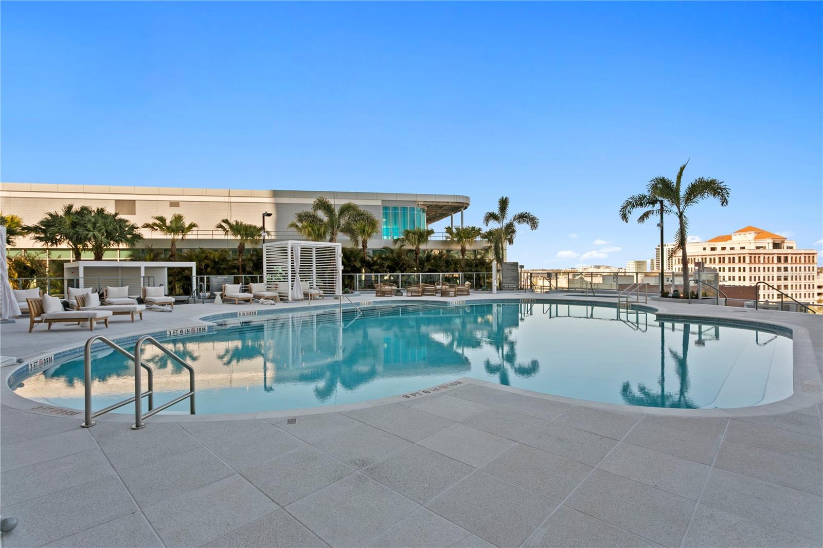 Listing photo id 41 for 400 Central Avenue 3005