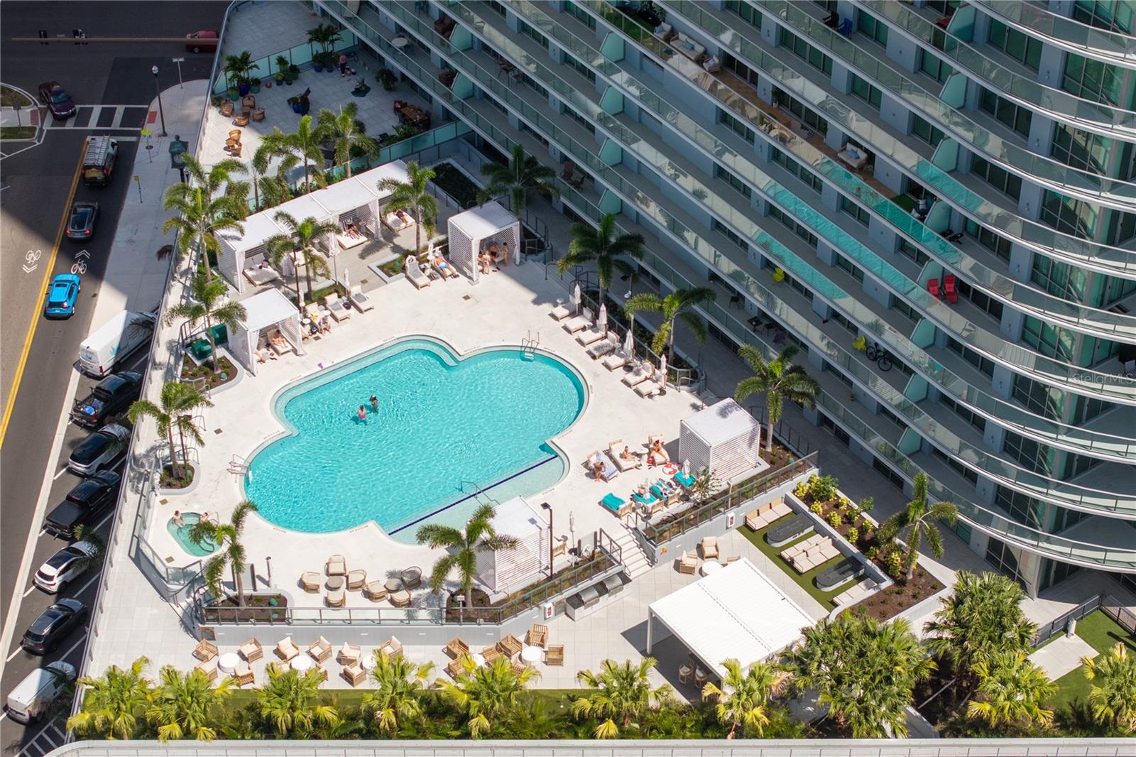 Listing photo id 53 for 400 Central Avenue 3005