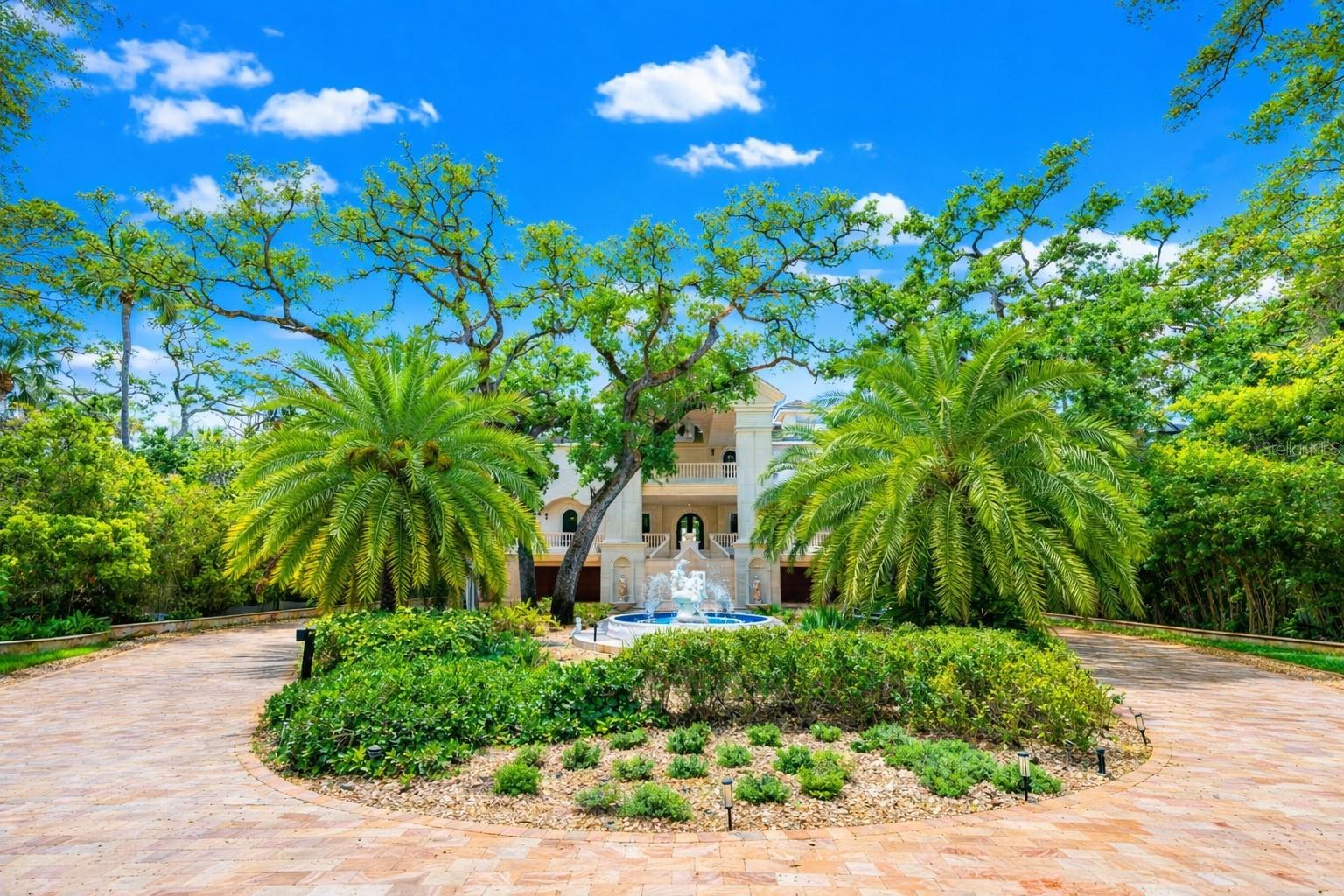 Image 13 of 100 For 2000 Park Street N