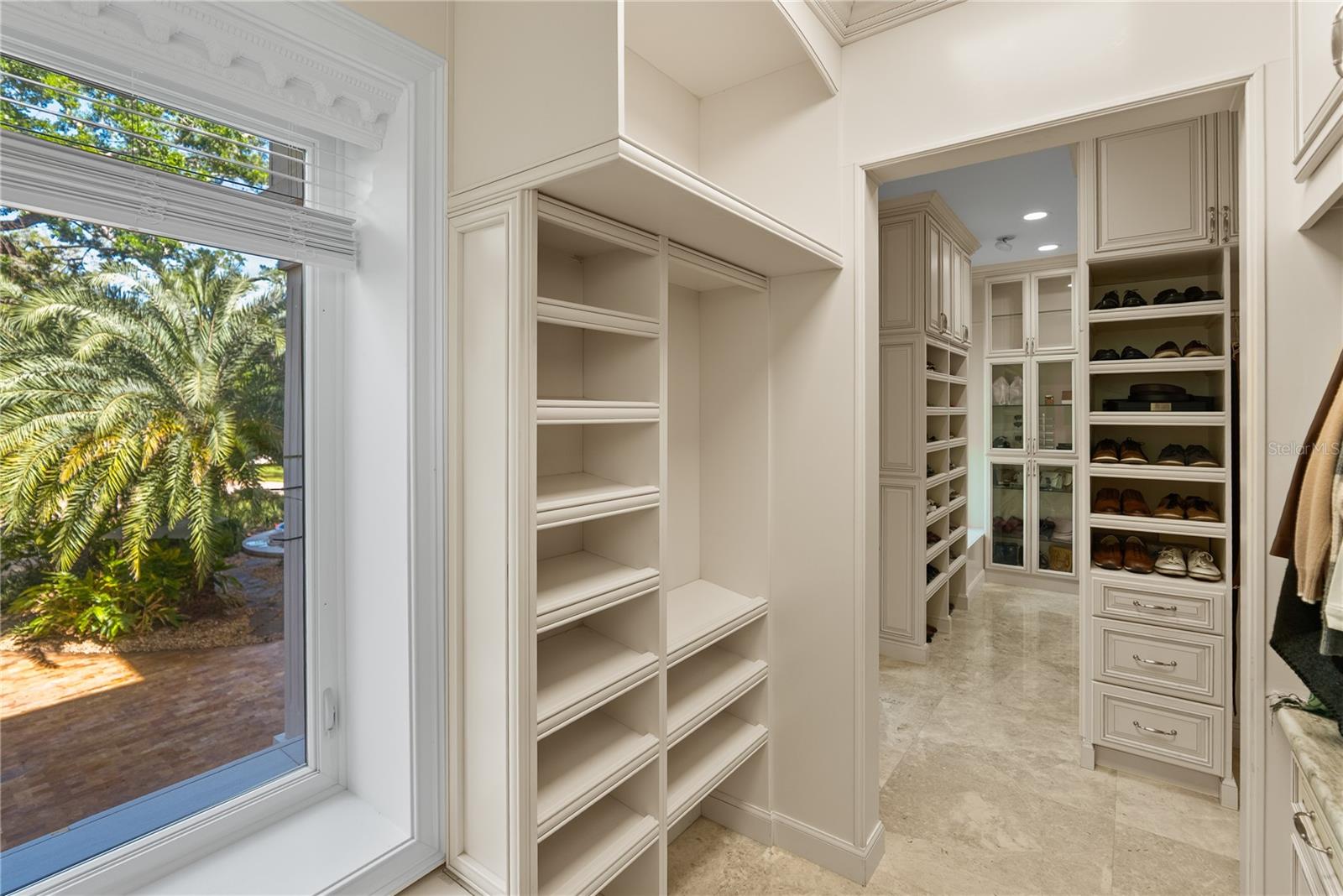 Image 44 of 100 For 2000 Park Street N