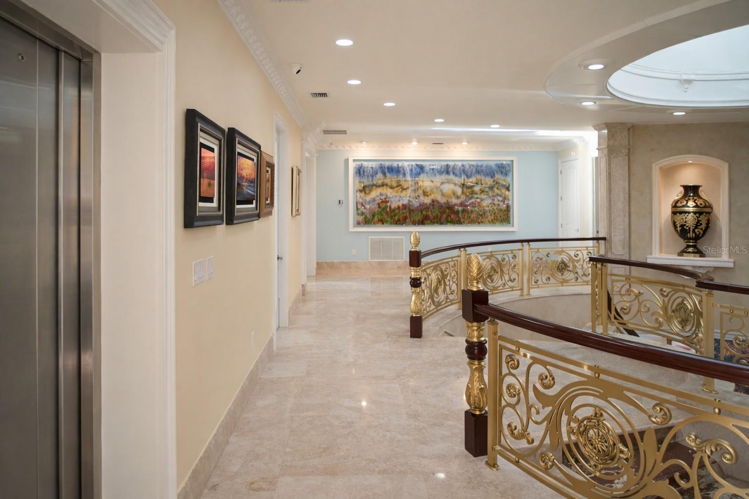 Image 48 of 100 For 2000 Park Street N