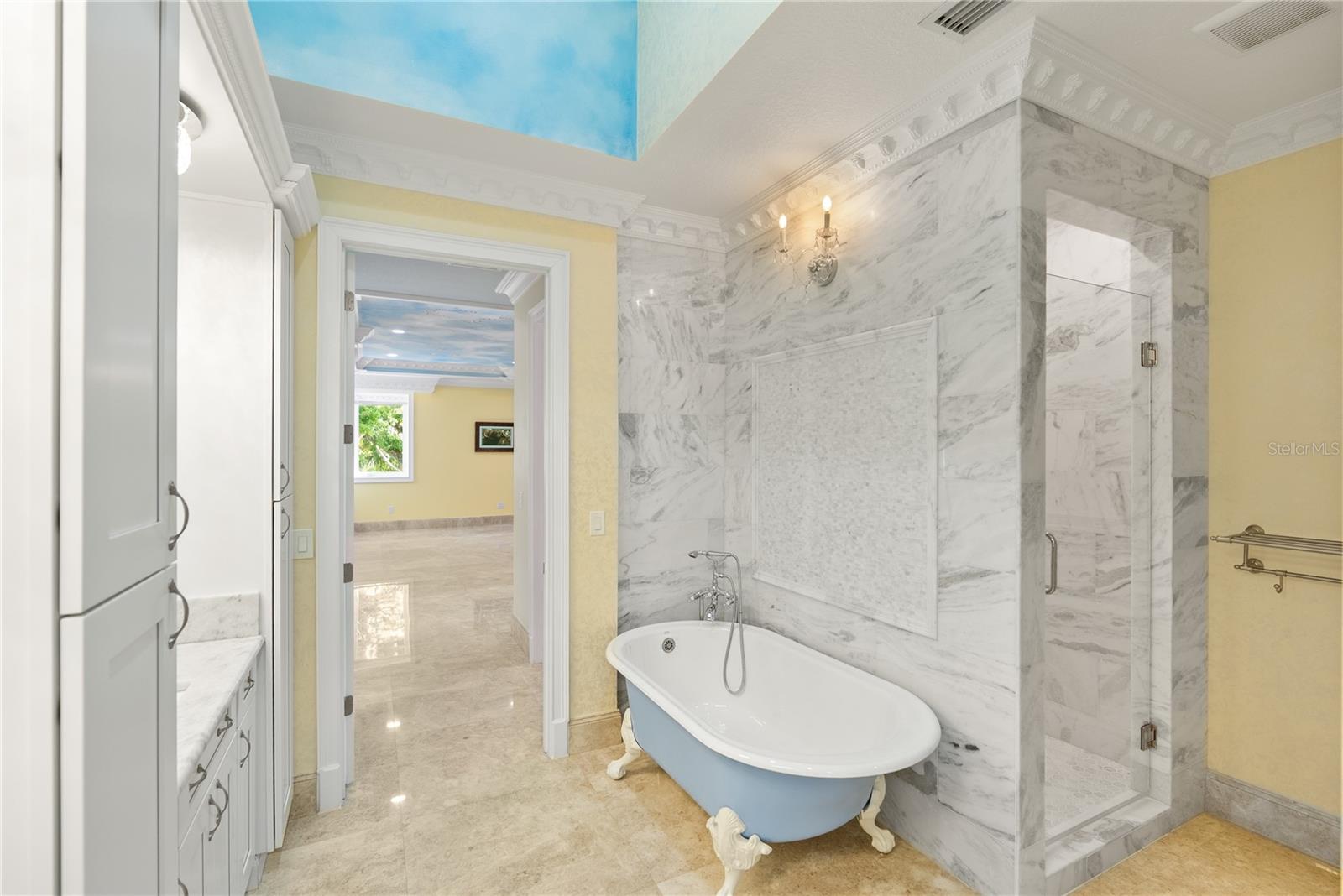 Image 56 of 100 For 2000 Park Street N